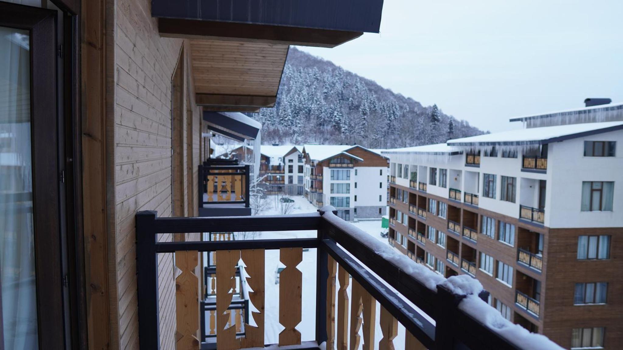 Apartment with Garden View - Photo 22