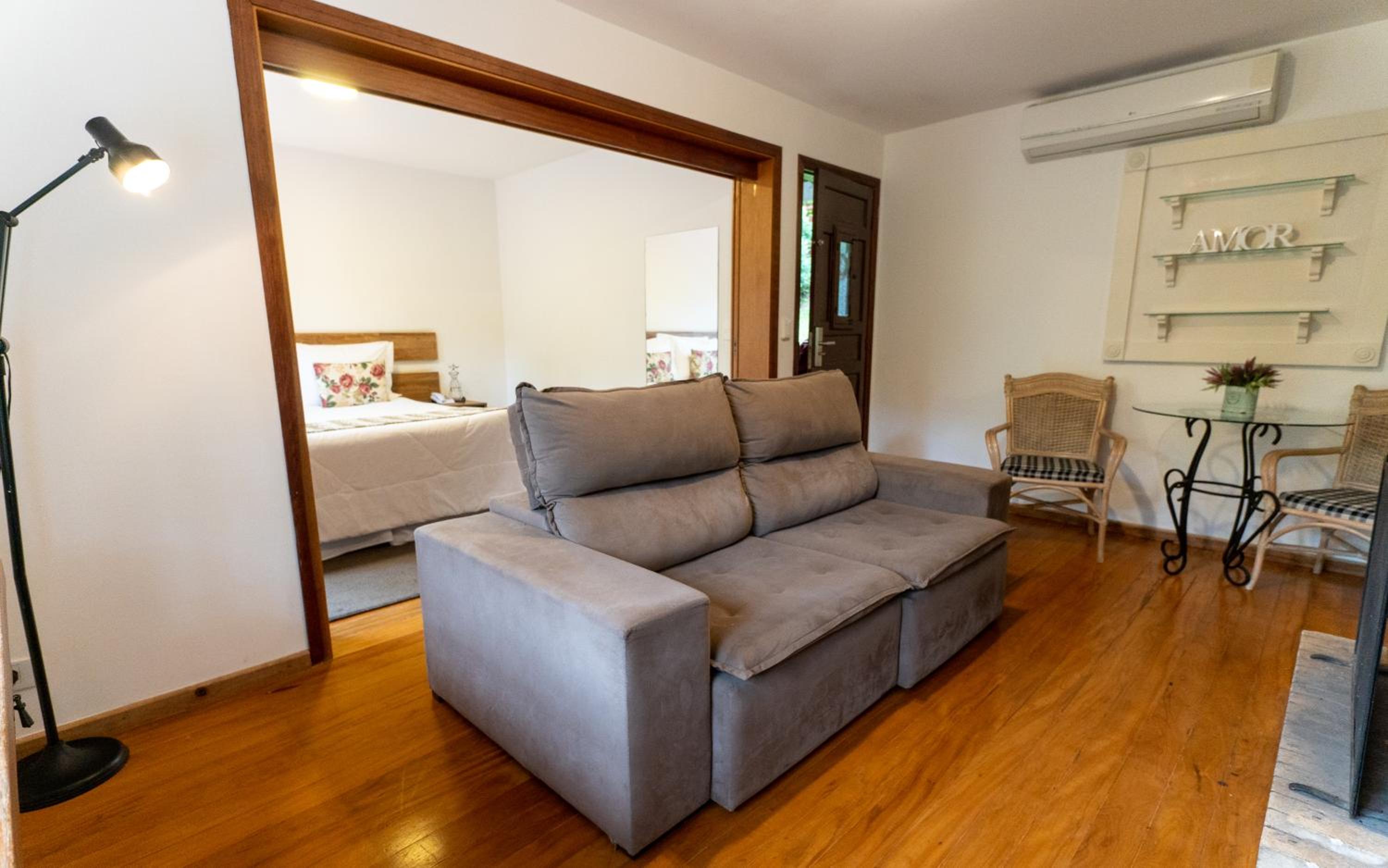 Chalet with Spa Bath photo 2
