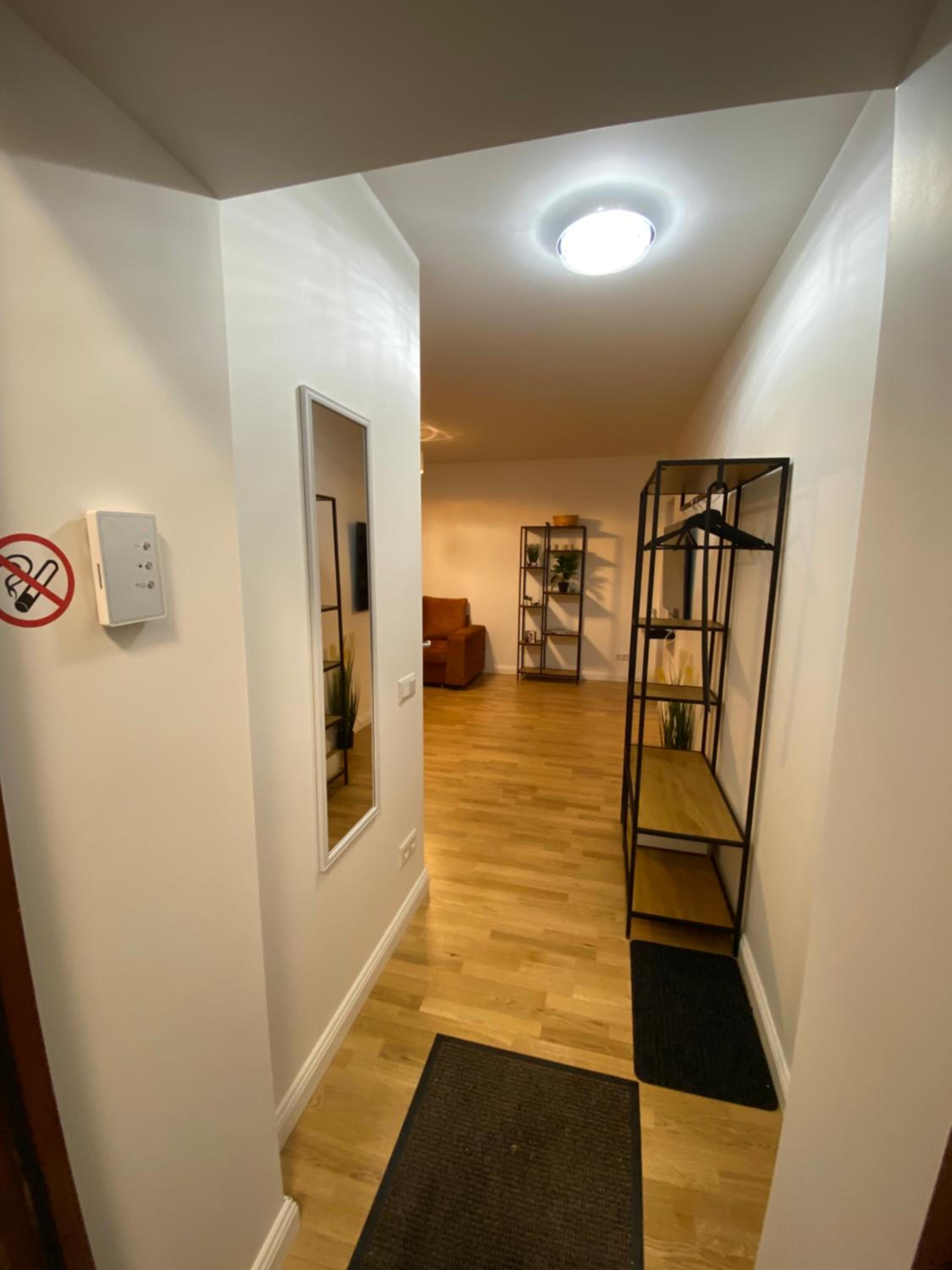 One-Bedroom Apartment - Photo 3