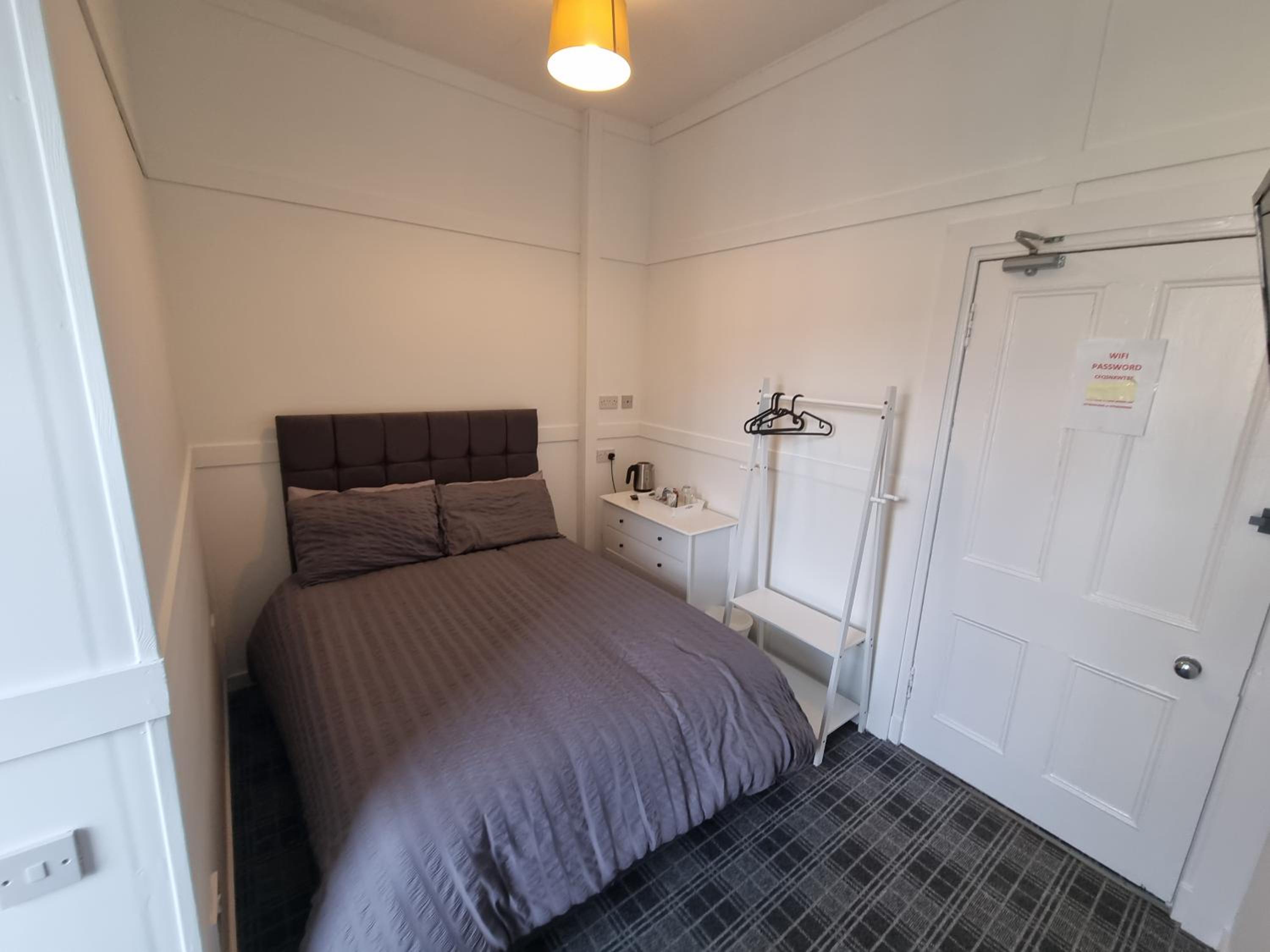 Small Double Room photo 1