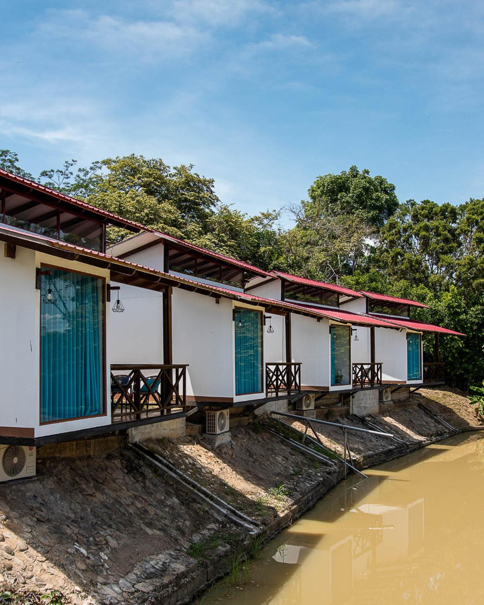 Deluxe Bungalow photo 2