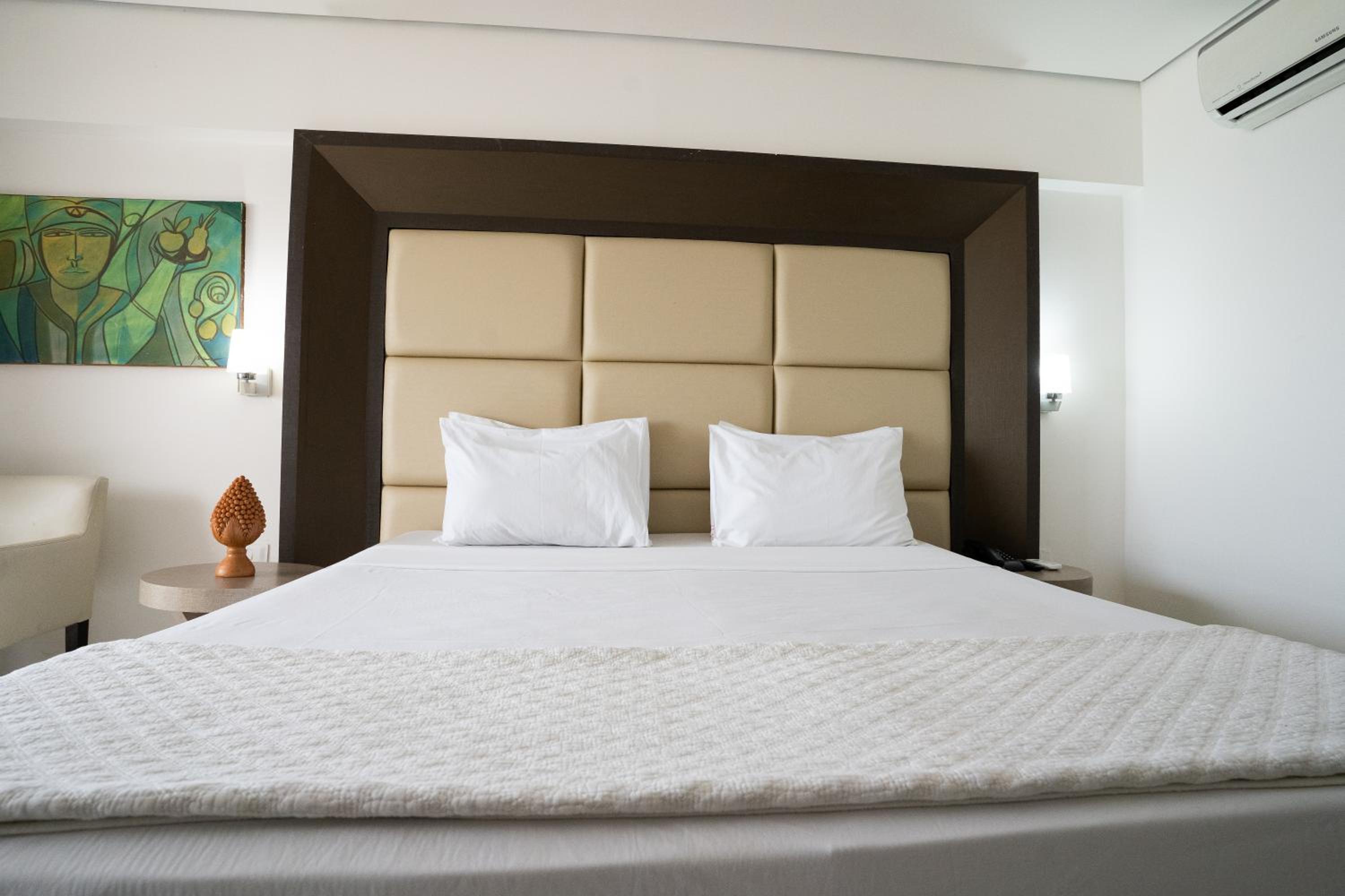 Suite Junior com Varanda Lateral
