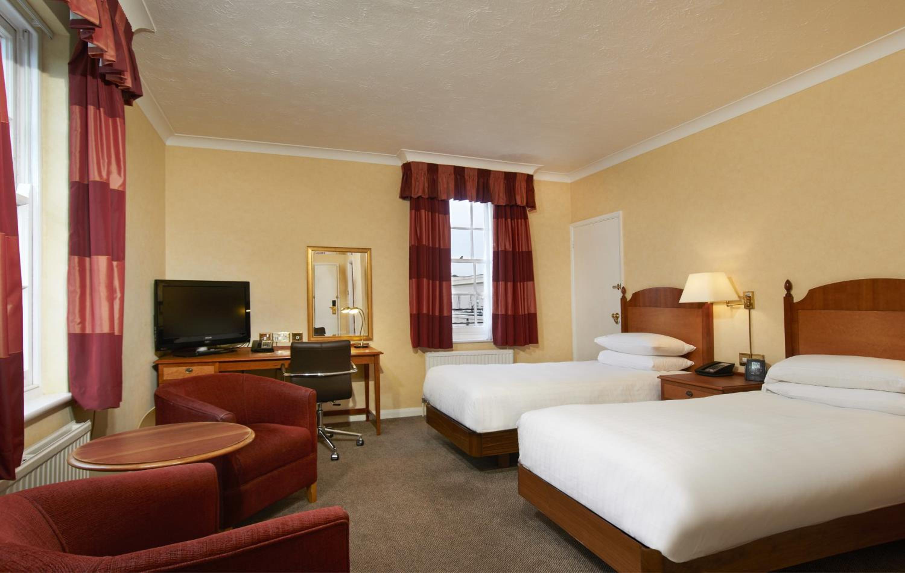 Twin Room - Photo 6