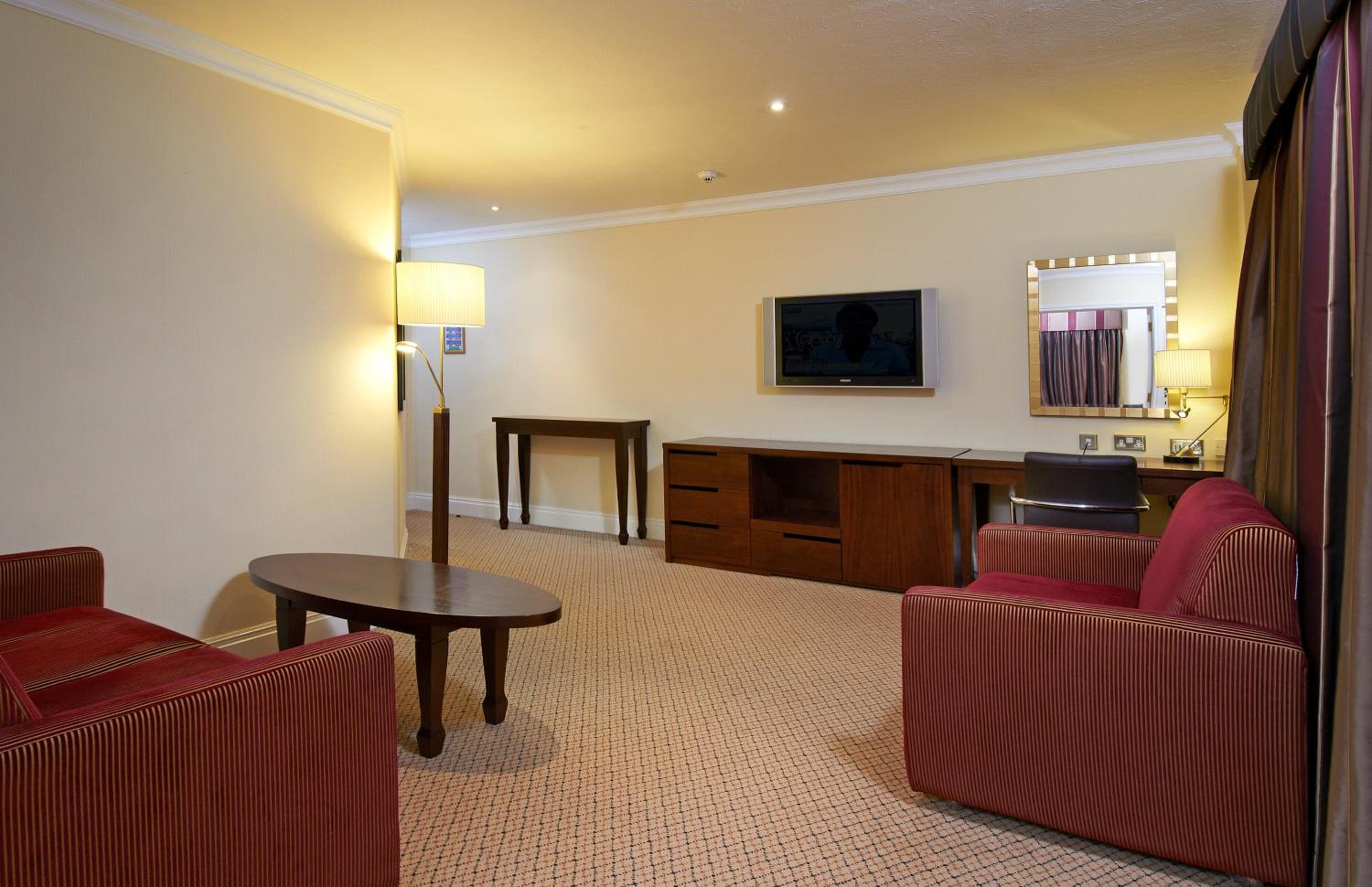 King Suite - Photo 13