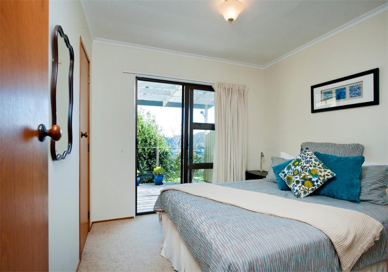 Three-Bedroom House photo 2