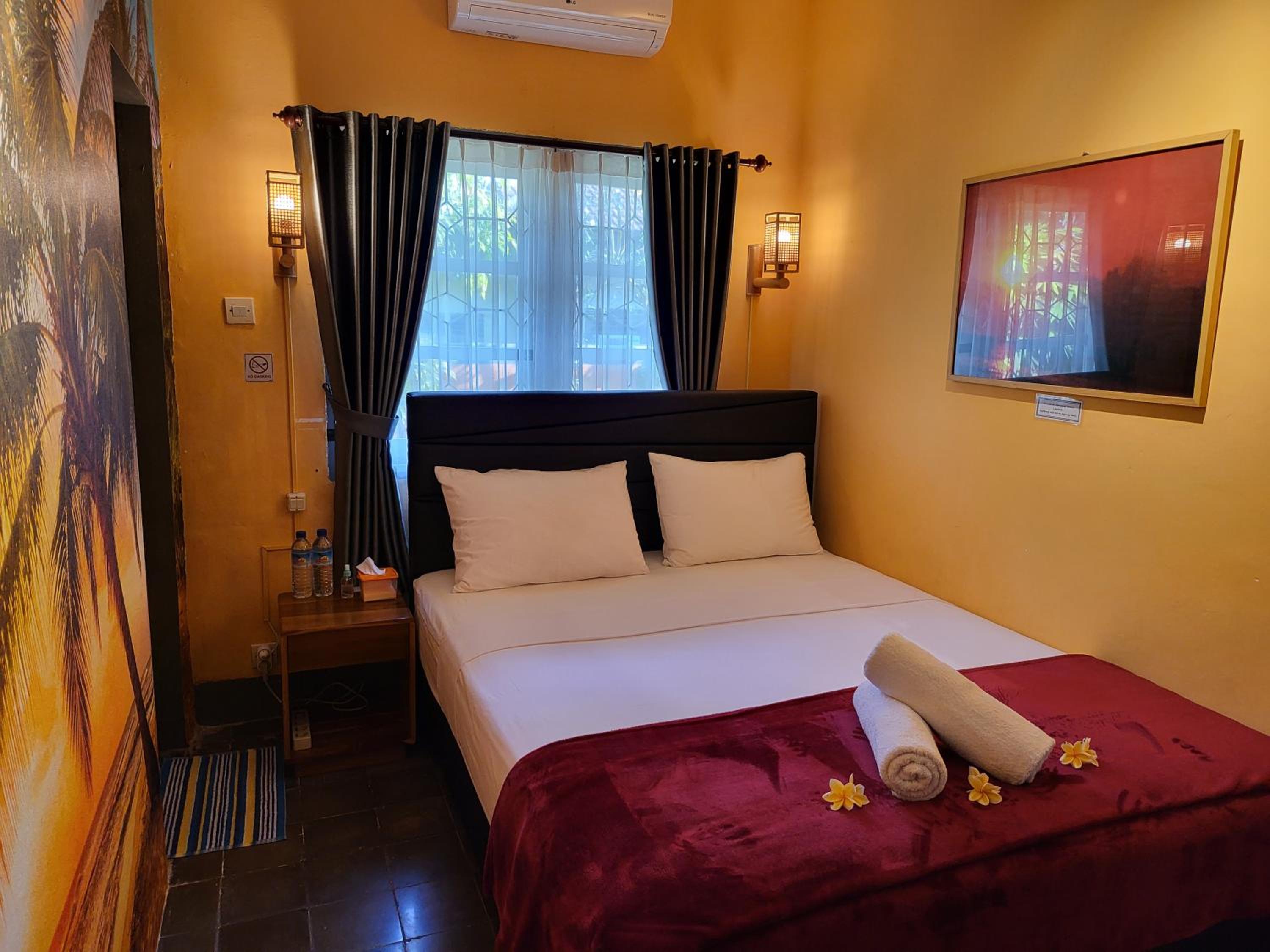 Deluxe Queen Room - Photo 5