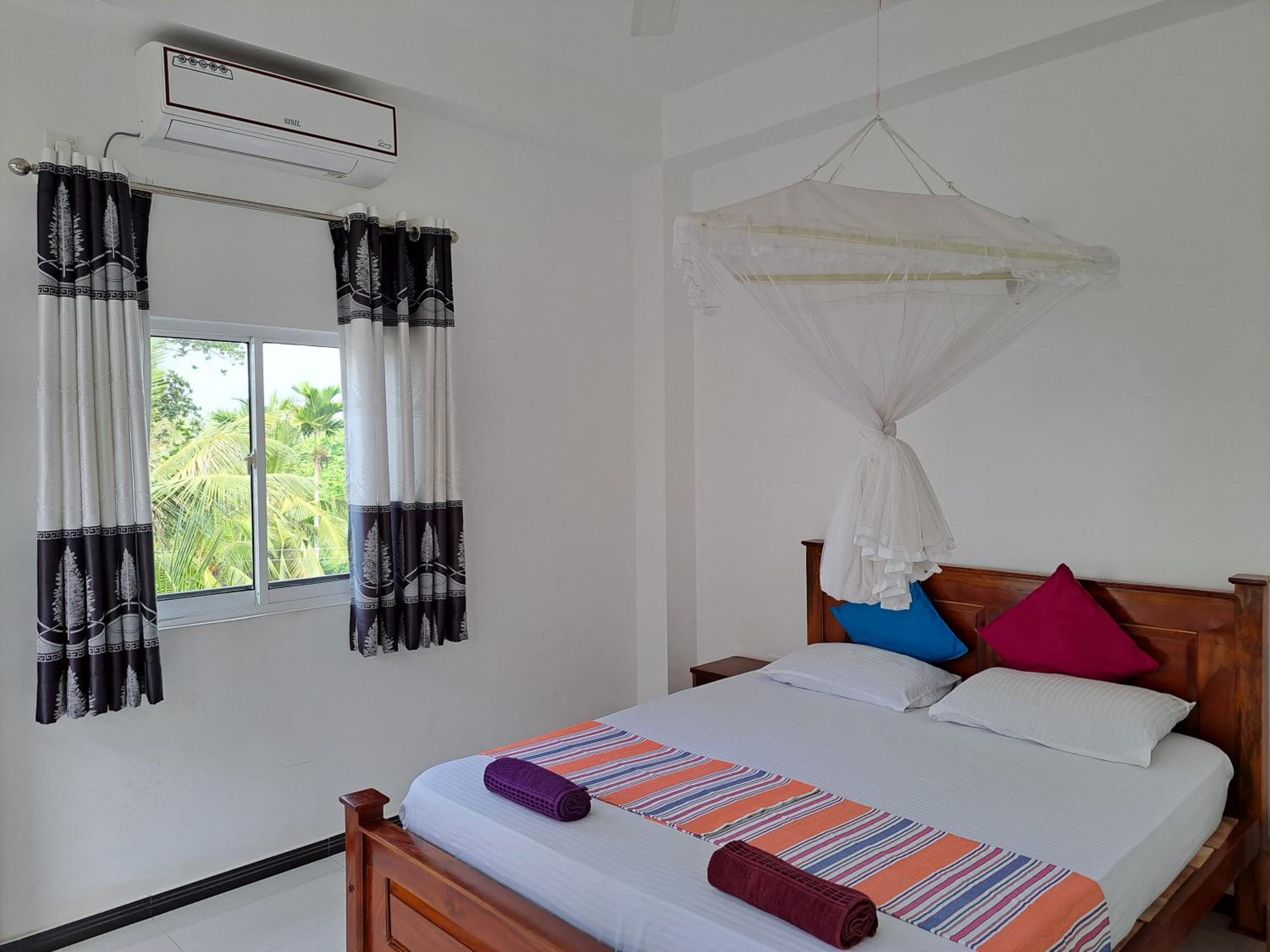 Deluxe Double or Twin Room photo 3