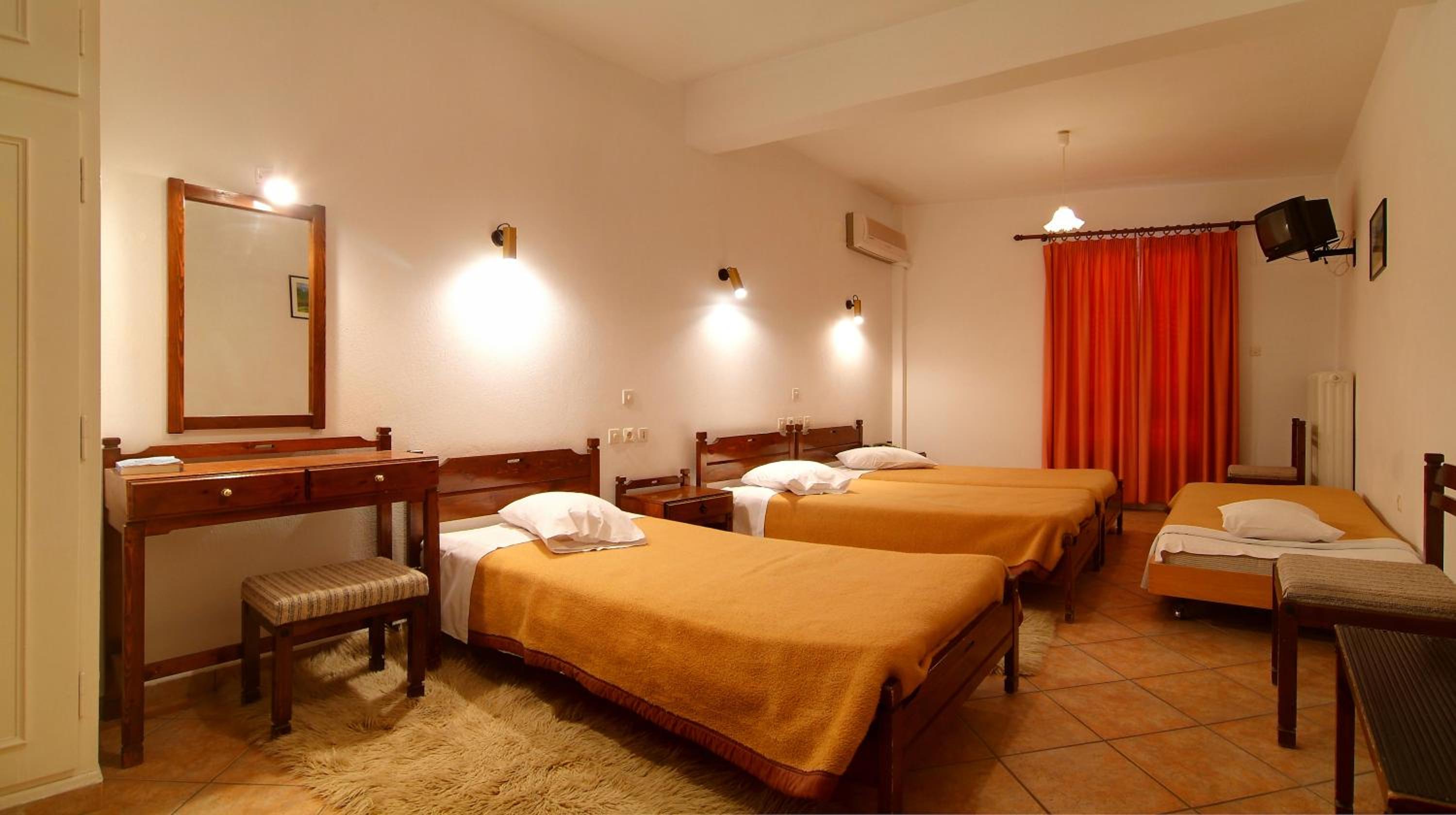 Triple Room photo 2