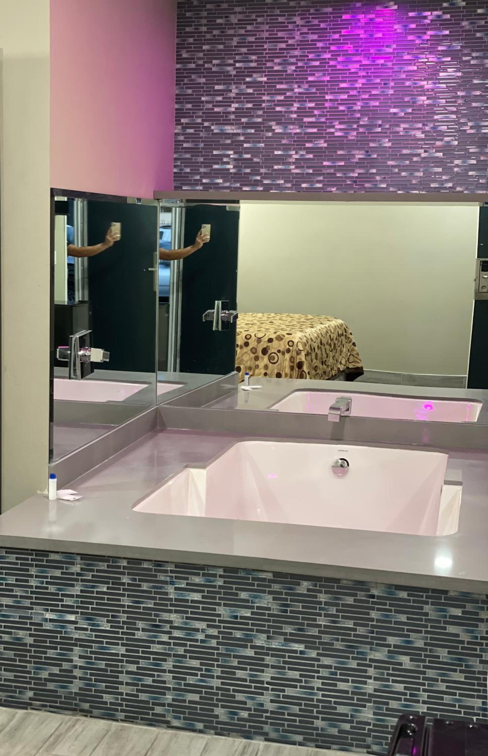King Room with Spa Bath photo 1
