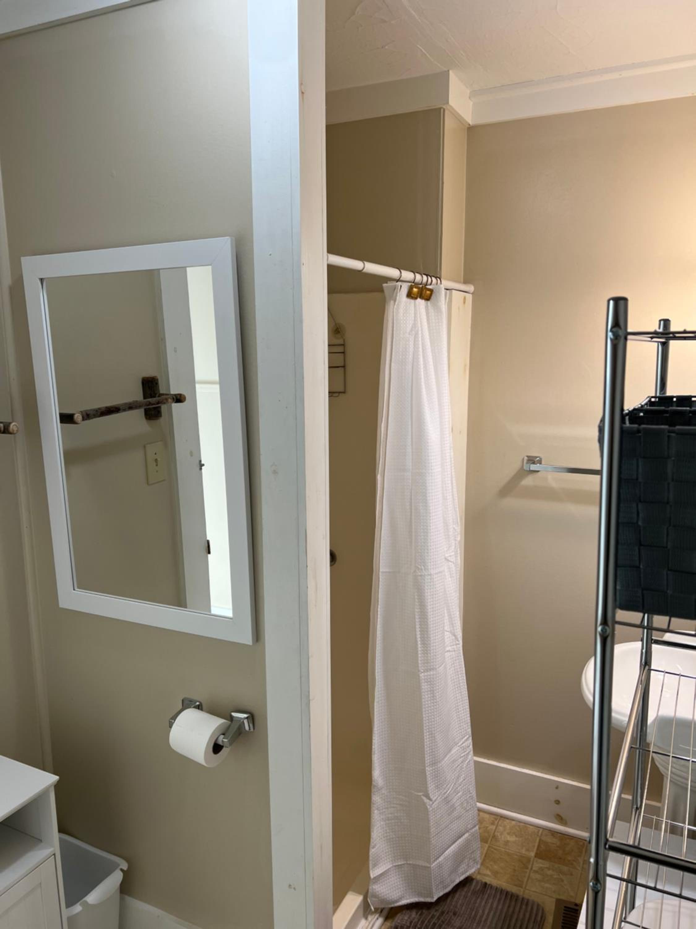 Two-Bedroom House - Photo 10