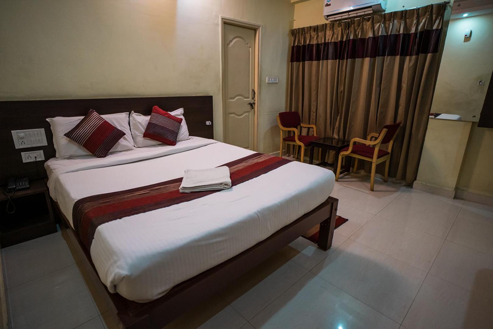 Standard Double Room with Fan photo 1