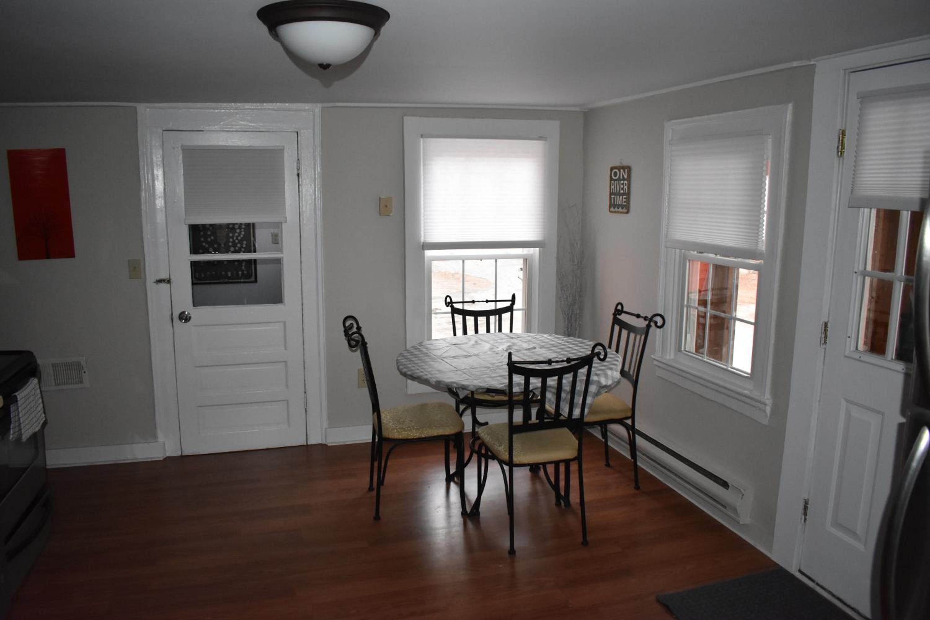 Three-Bedroom House - Photo 25