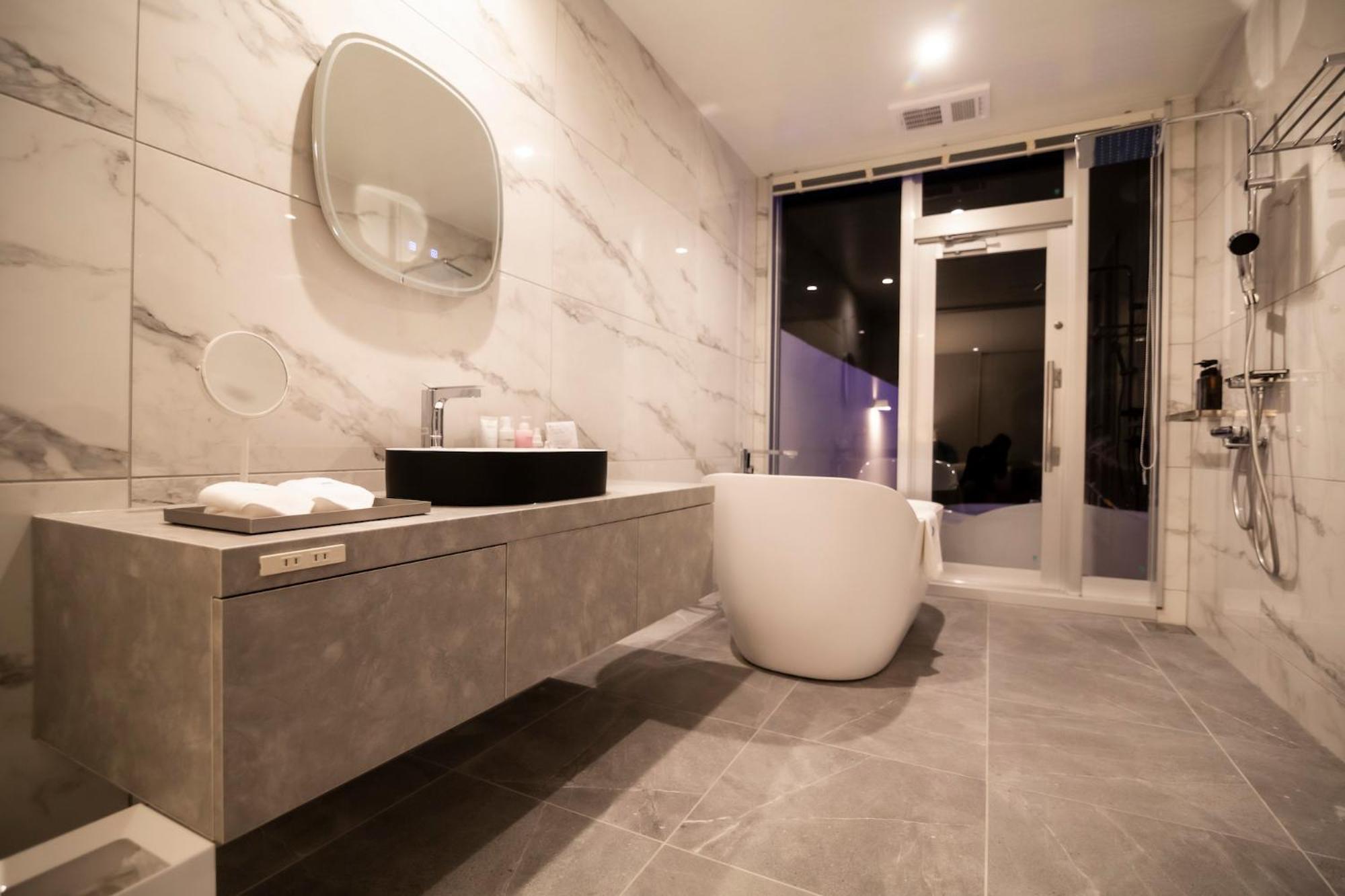 Villa with Sea View - Photo 6