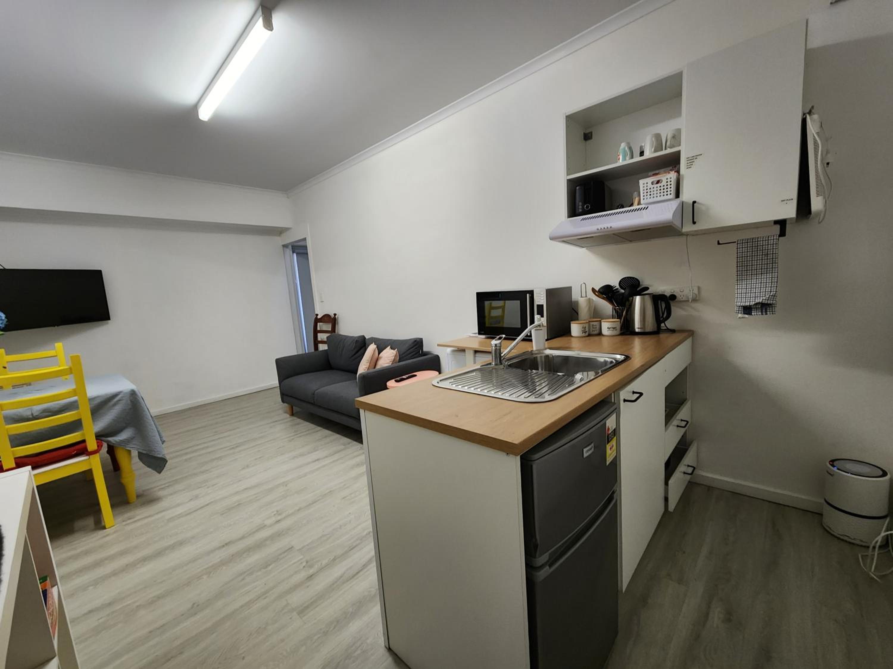 One-Bedroom Apartment - Photo 15