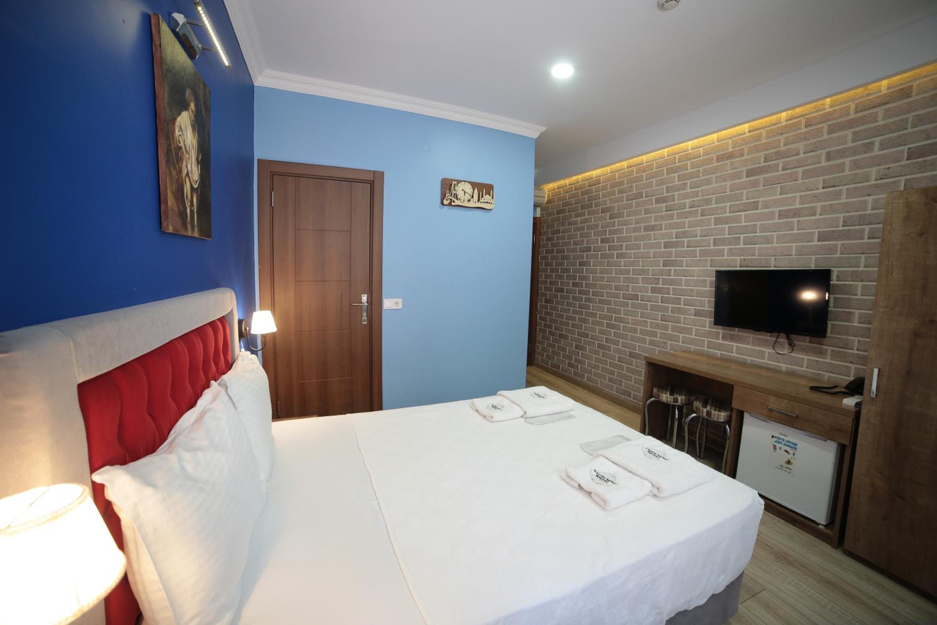 Standard Double Room photo 2