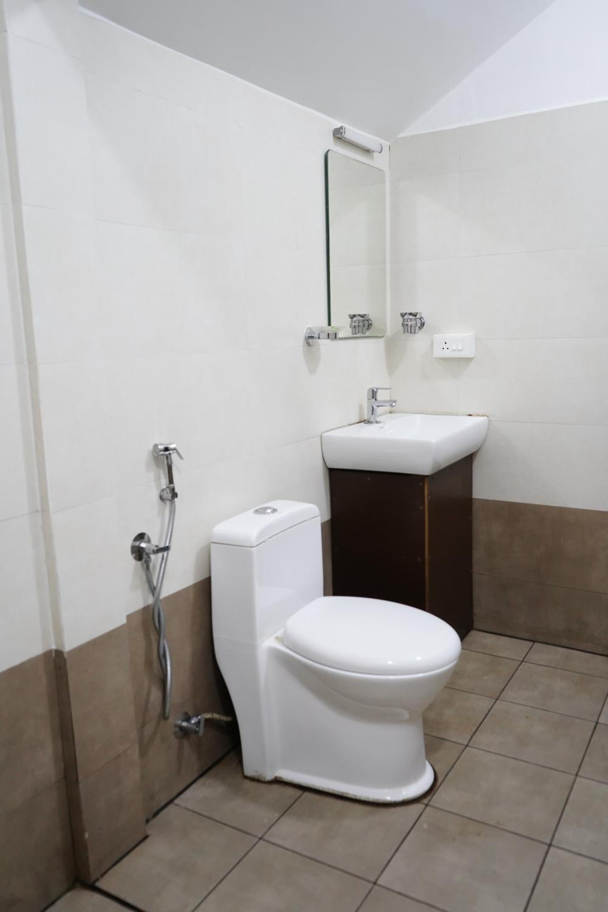 Deluxe Double Room - Photo 29