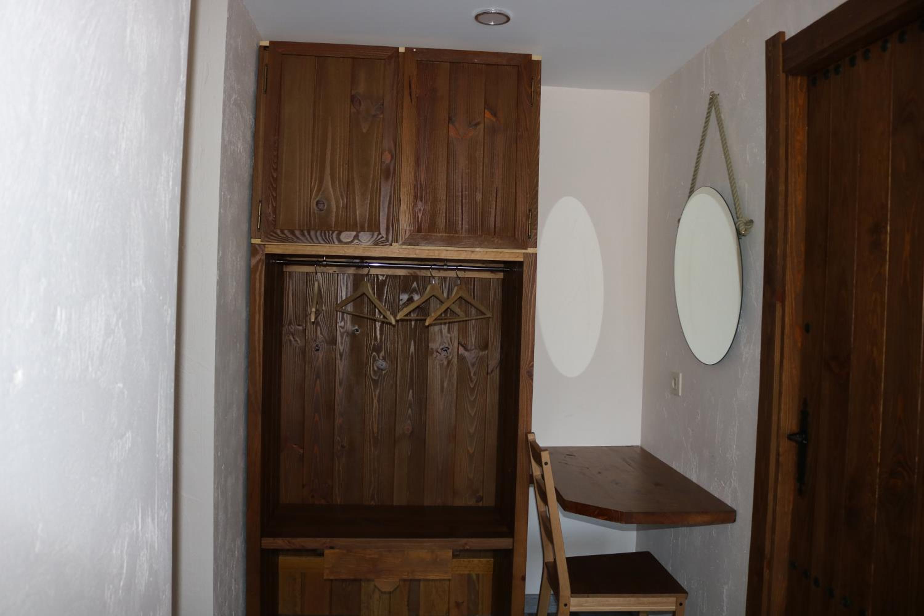 Triple Room with Private Bathroom photo 3