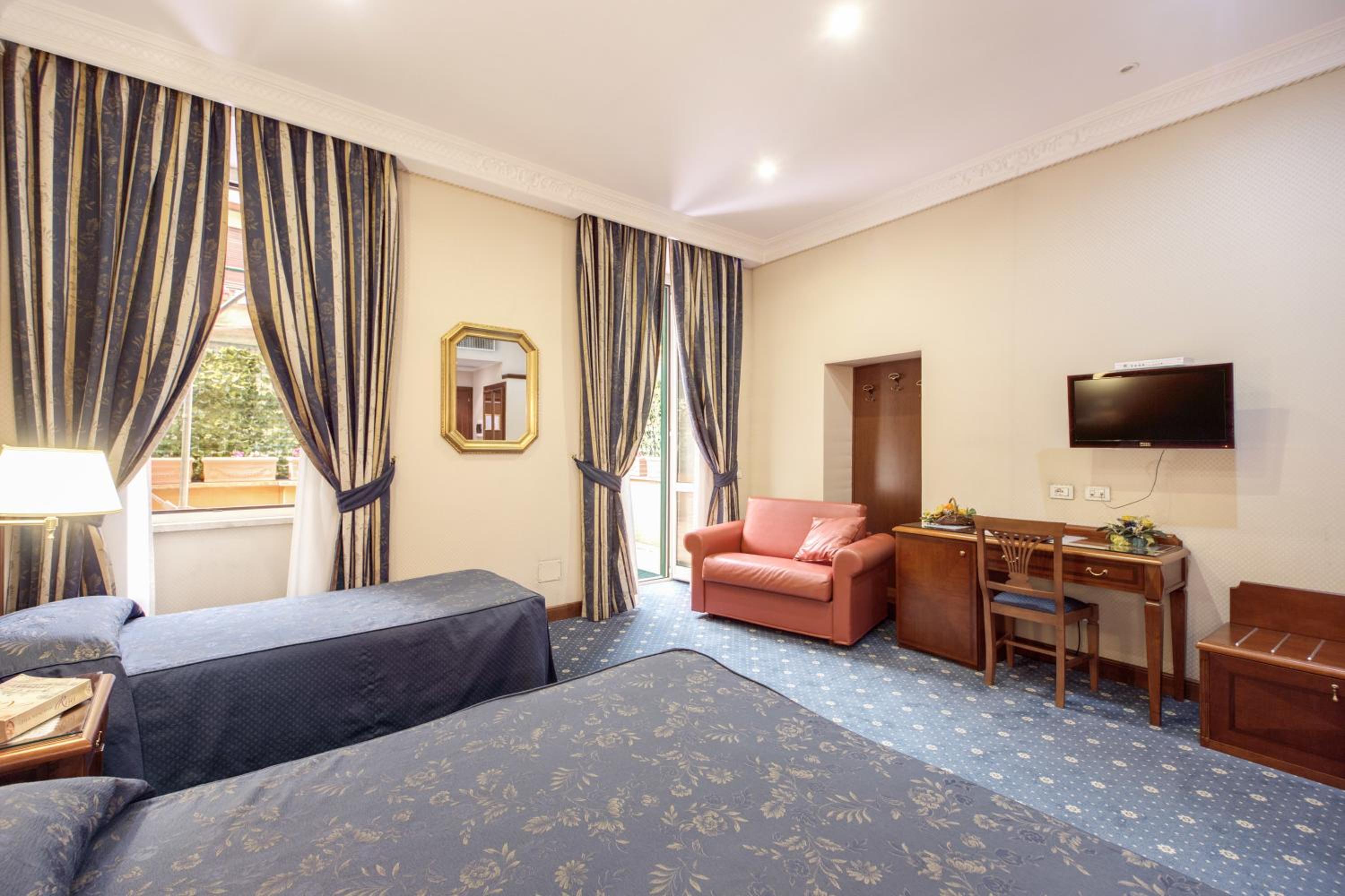 Triple Room photo 3