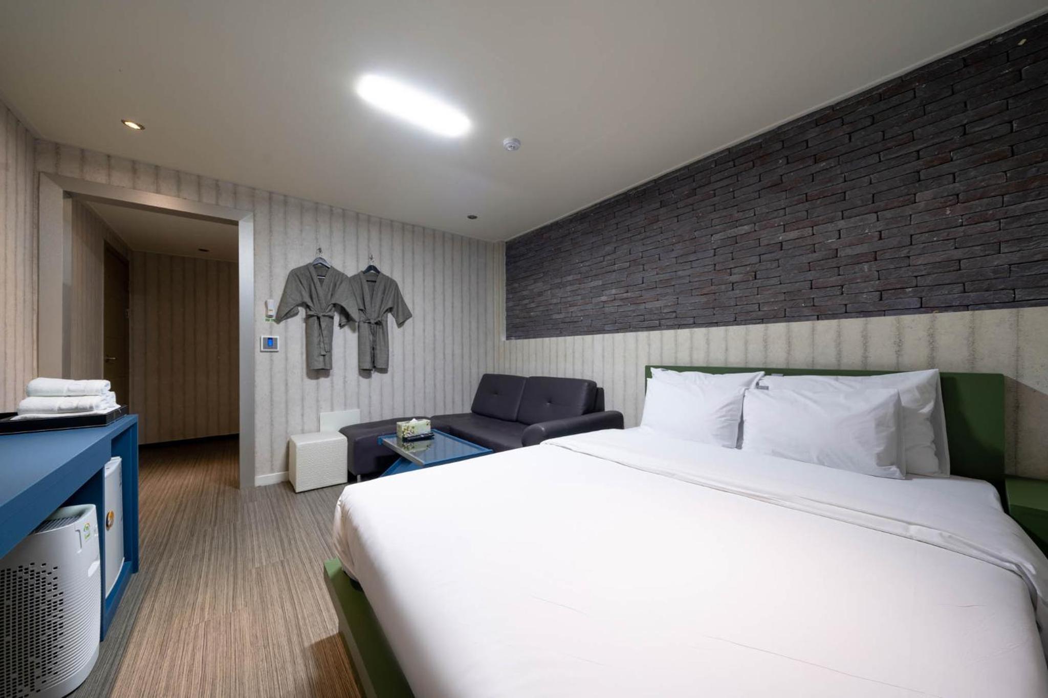 Deluxe Double Room photo 2
