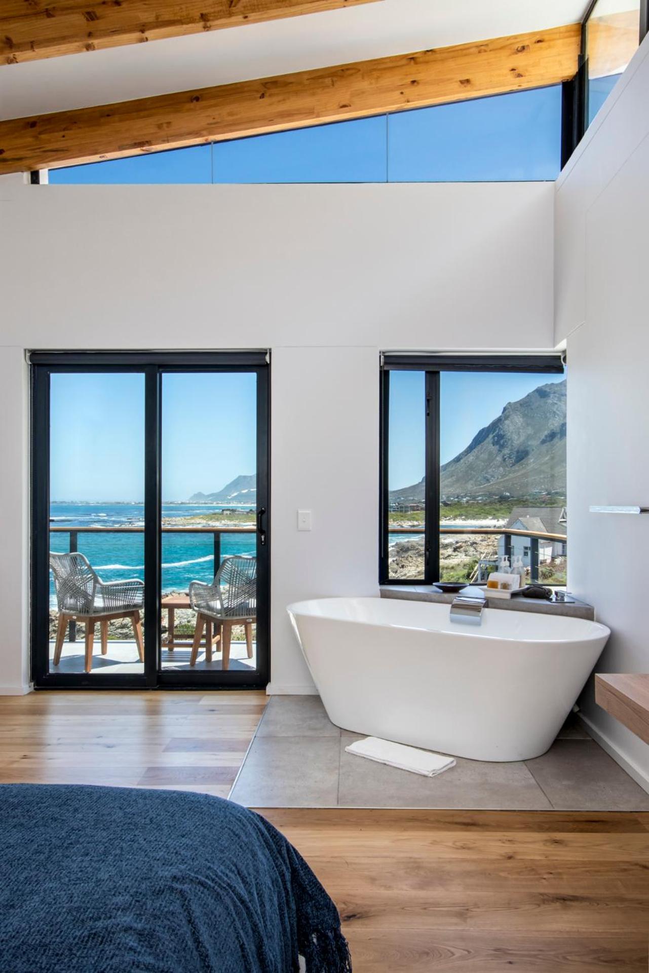 King Room with Sea View photo 1