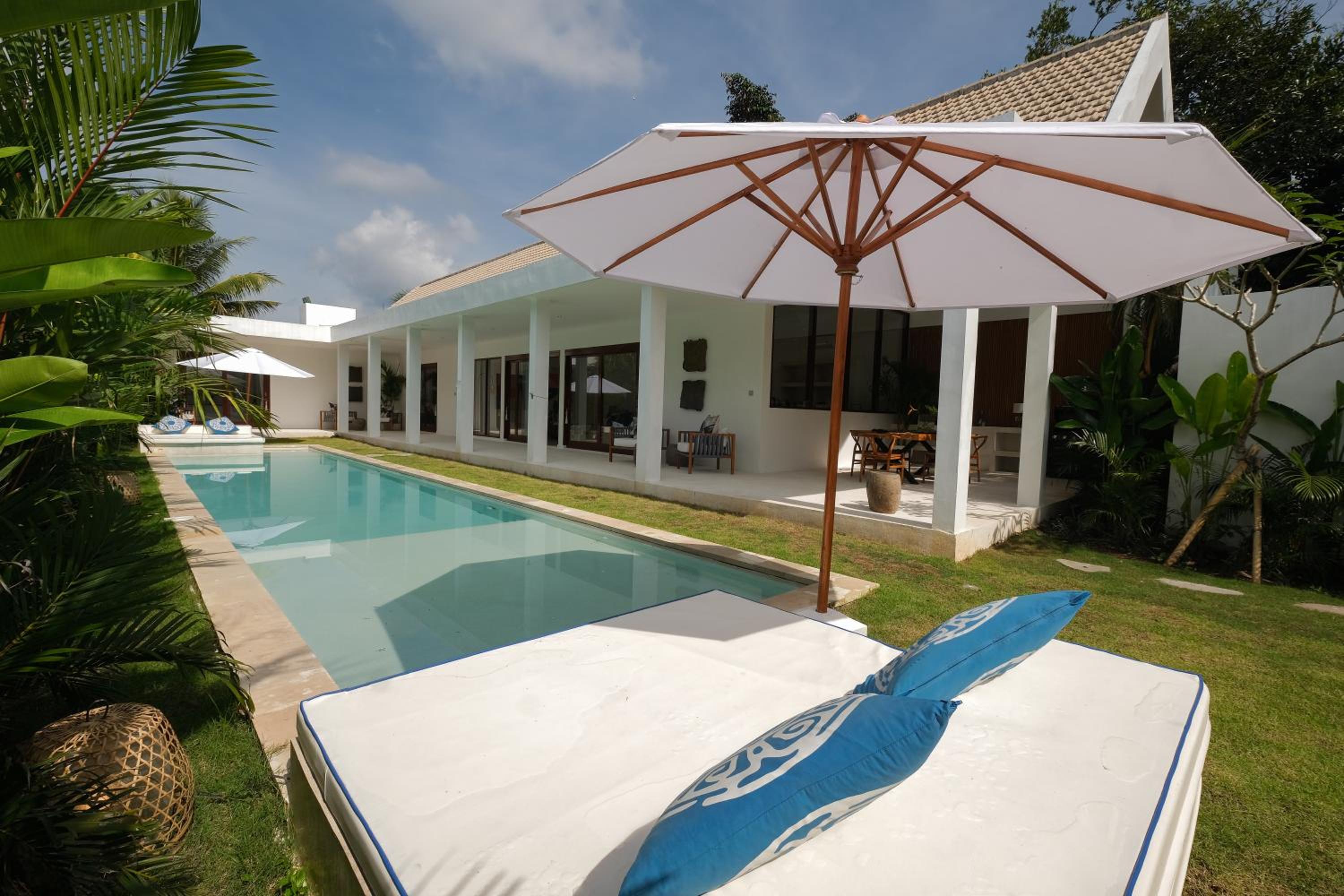 Two-Bedroom Villa - Photo 44