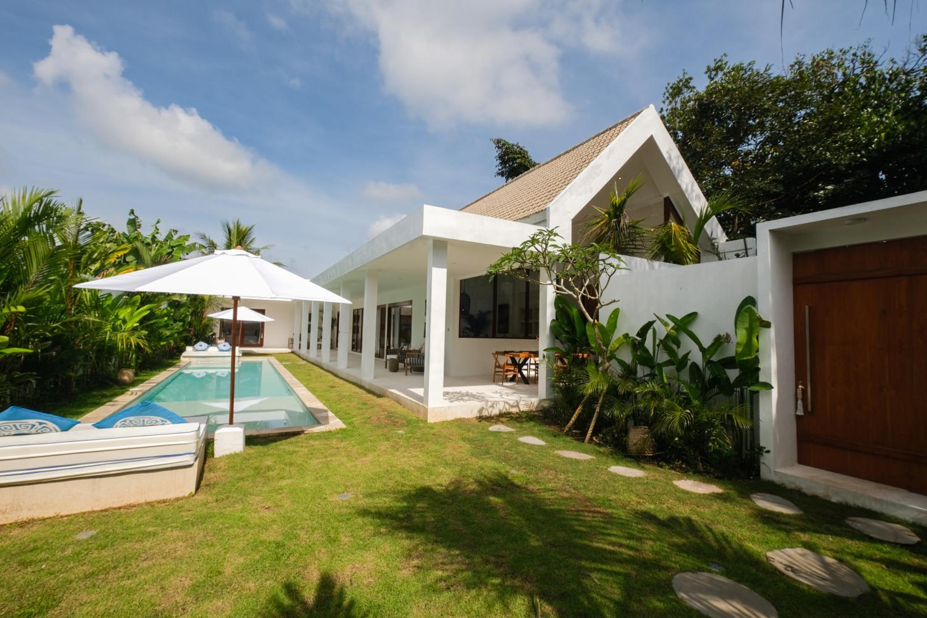 Two-Bedroom Villa - Photo 41