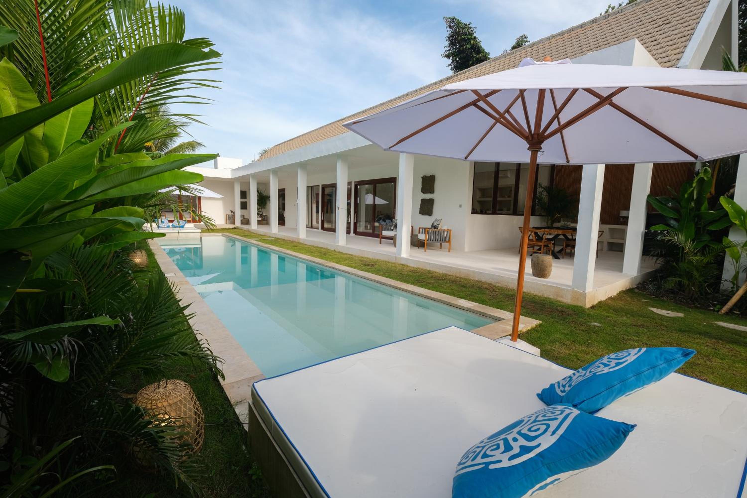 Two-Bedroom Villa - Photo 40