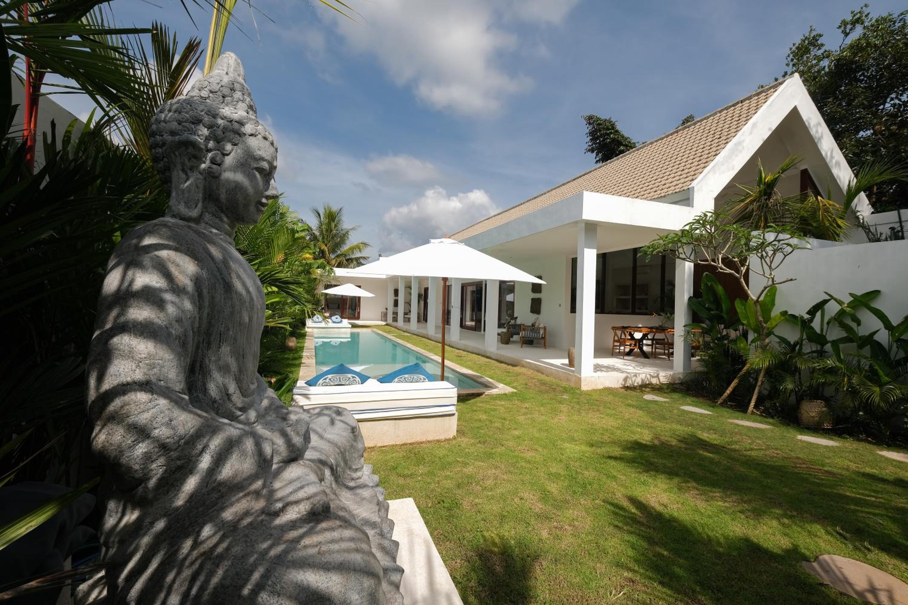 Two-Bedroom Villa - Photo 37