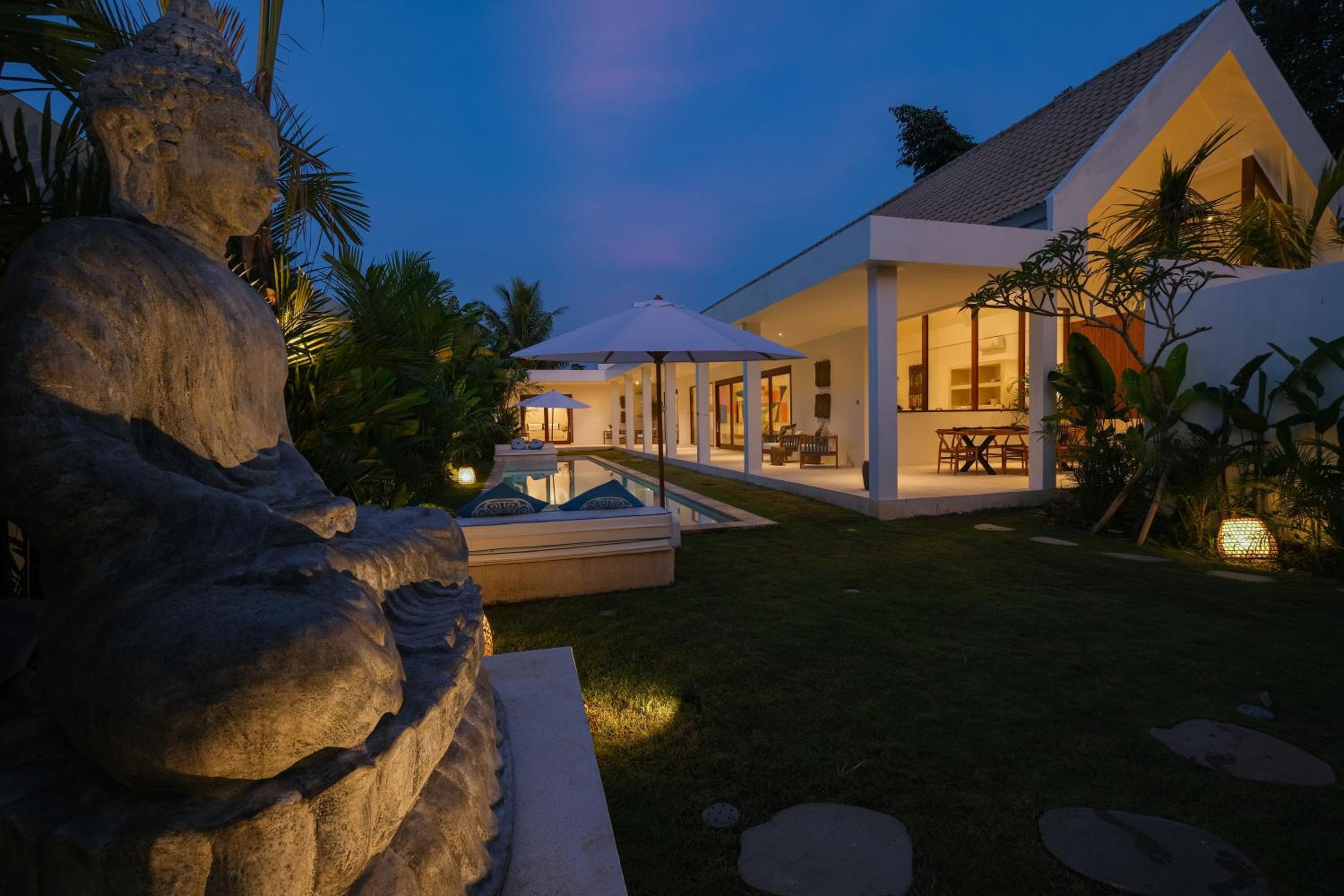Two-Bedroom Villa - Photo 2