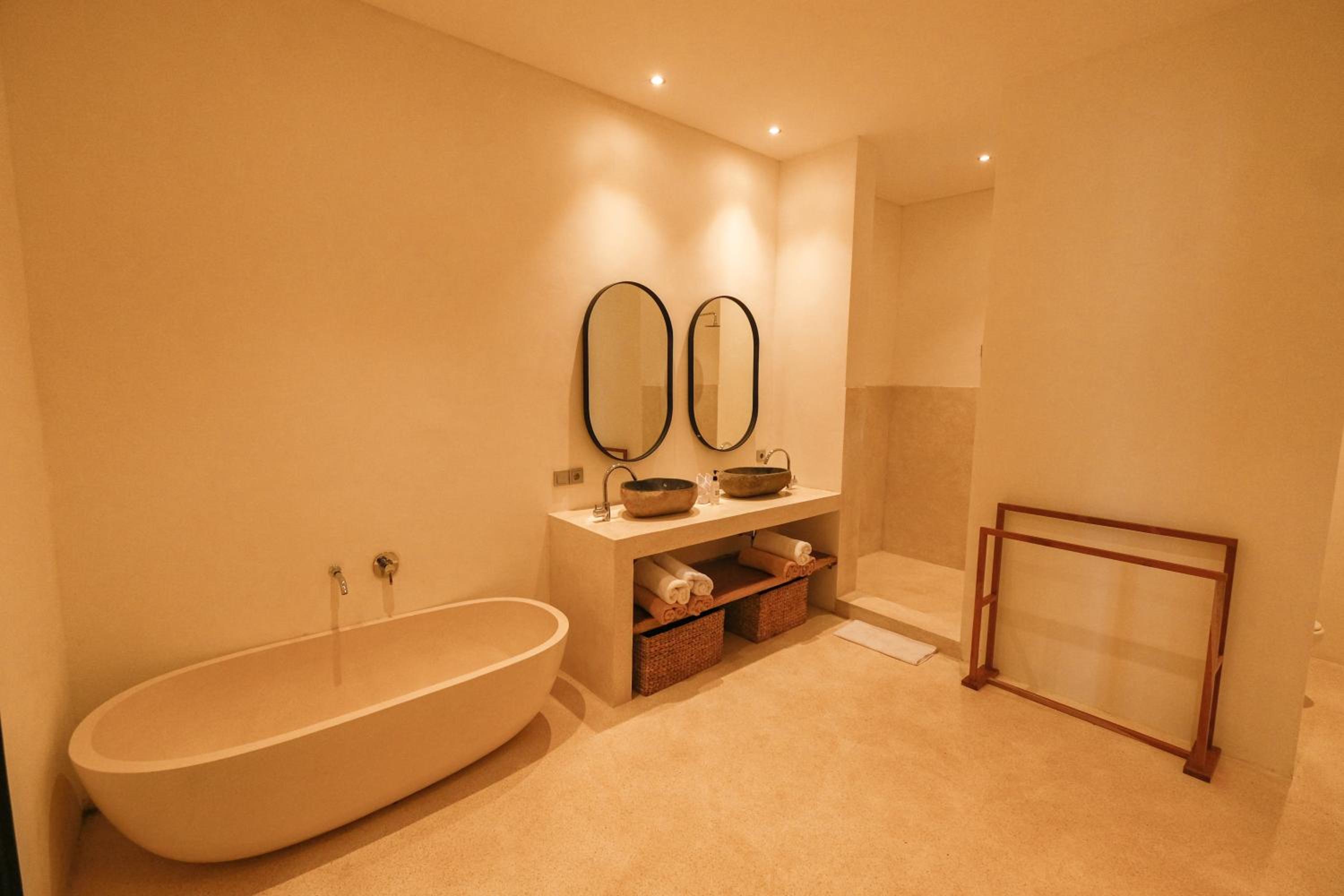 Two-Bedroom Villa - Photo 29
