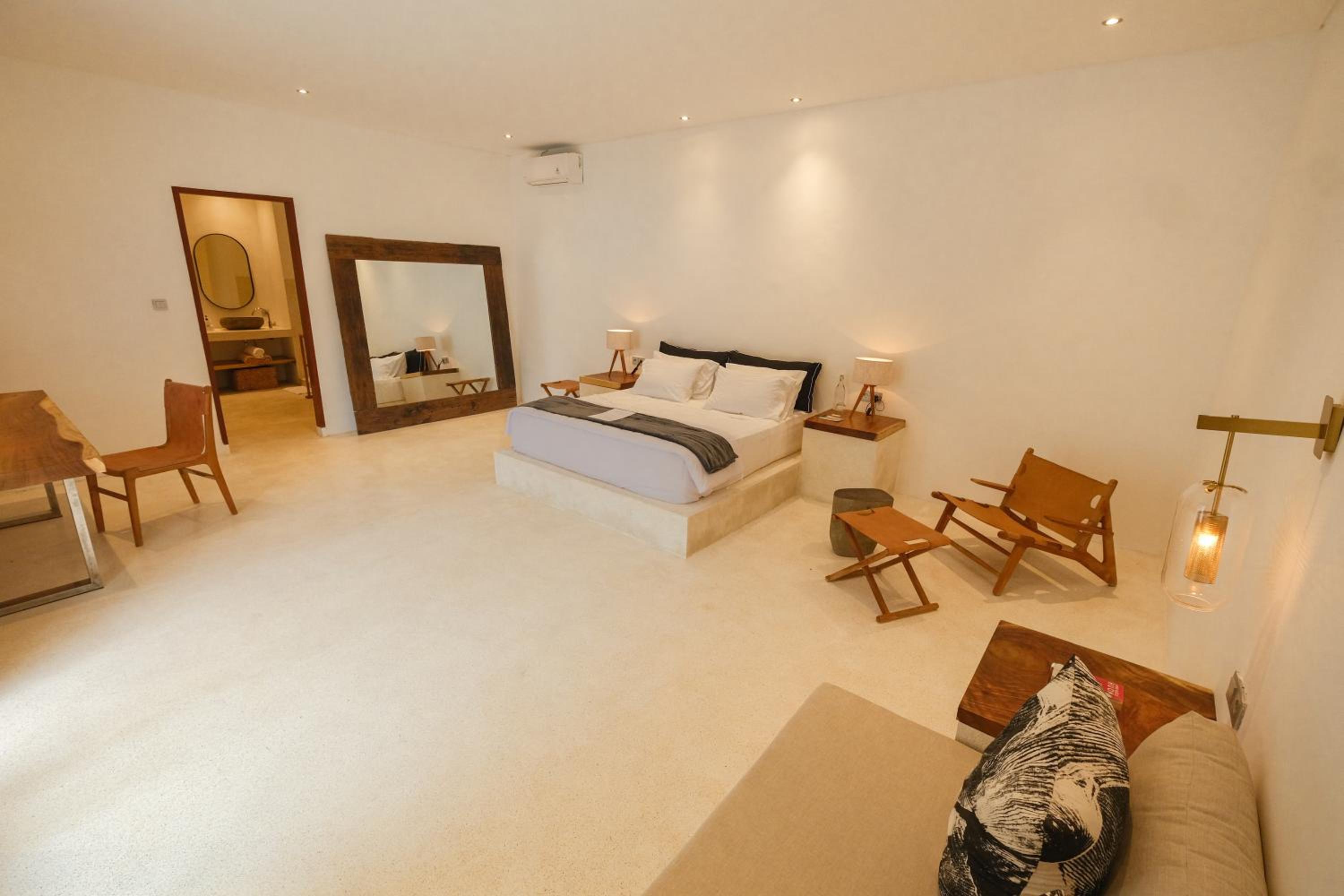 Two-Bedroom Villa - Photo 11