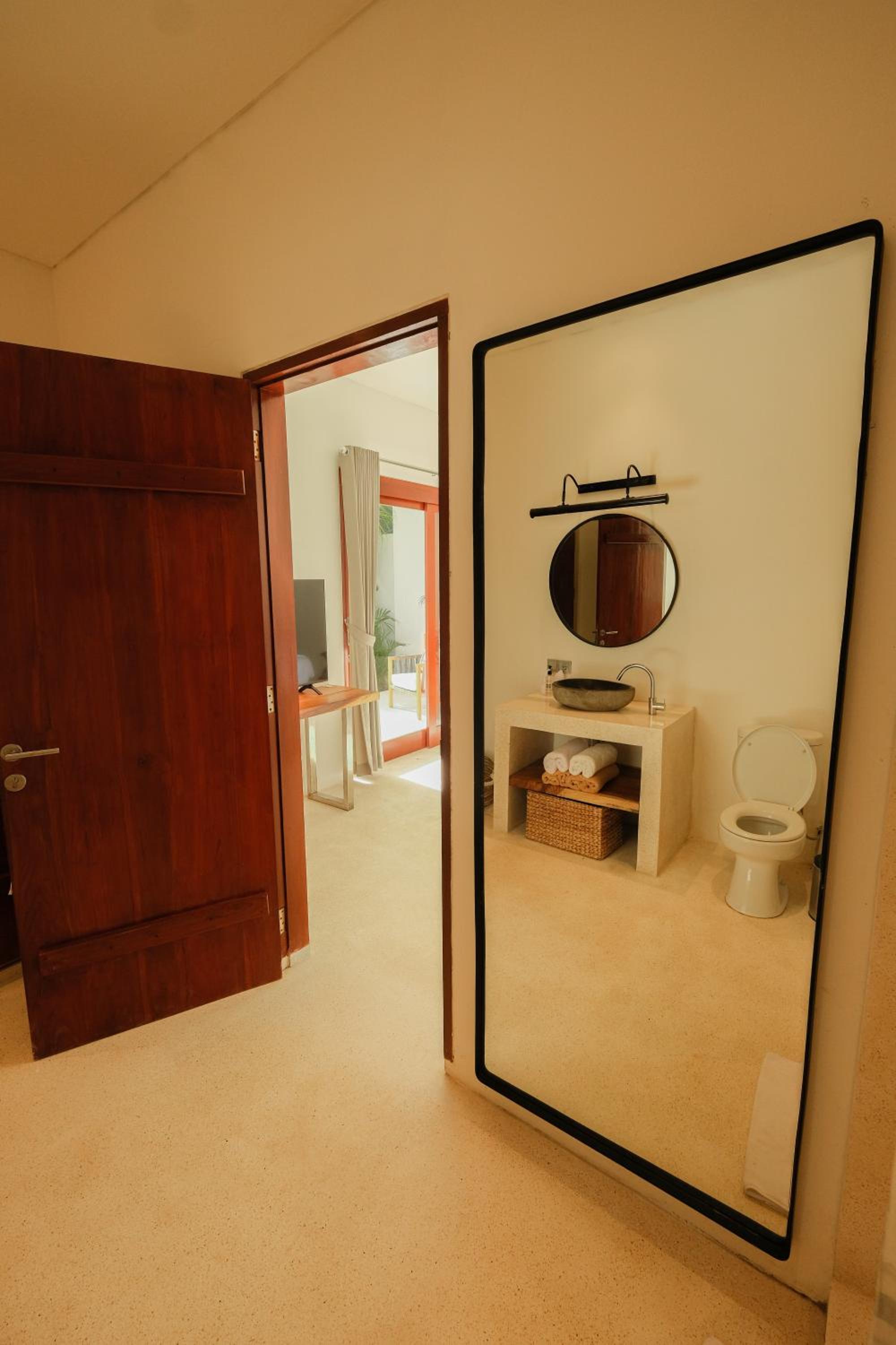 Two-Bedroom Villa - Photo 10