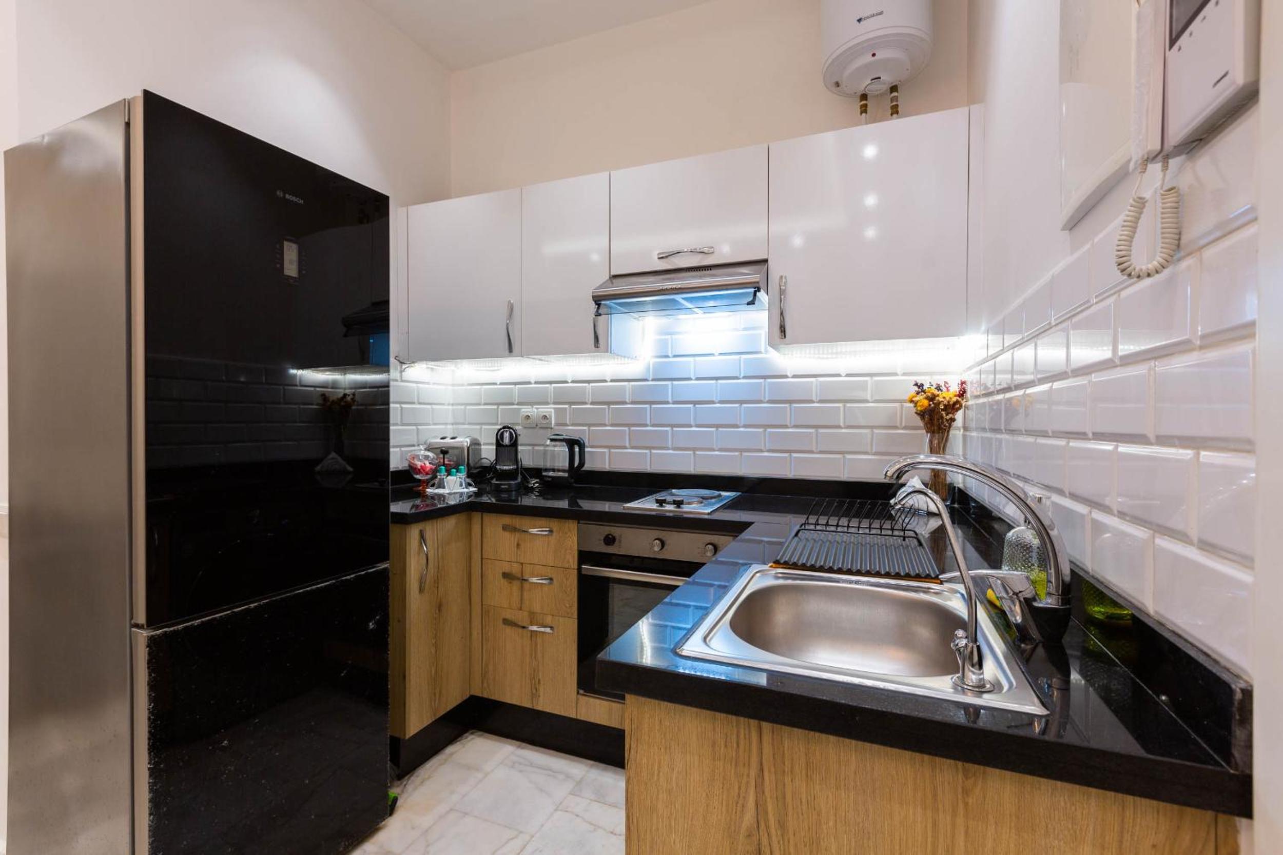 One-Bedroom Apartment - Photo 24
