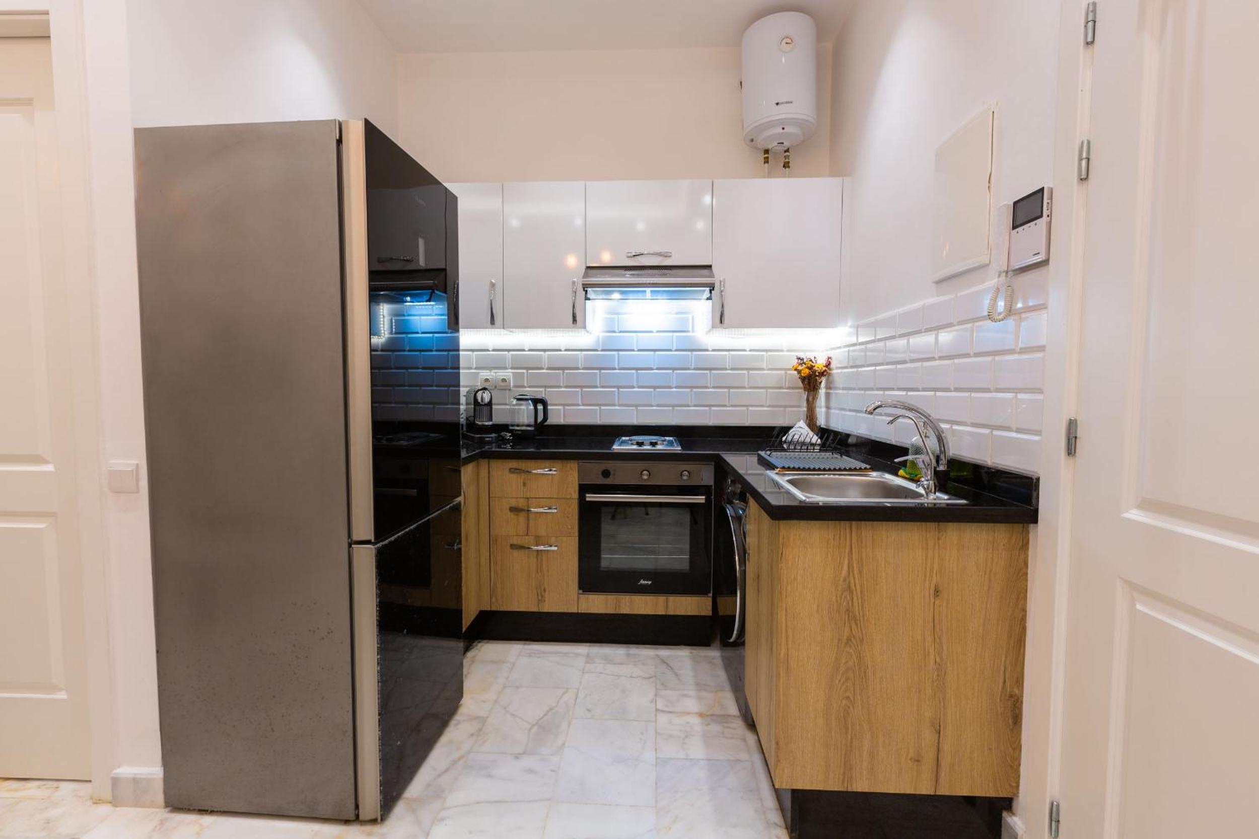 One-Bedroom Apartment - Photo 43