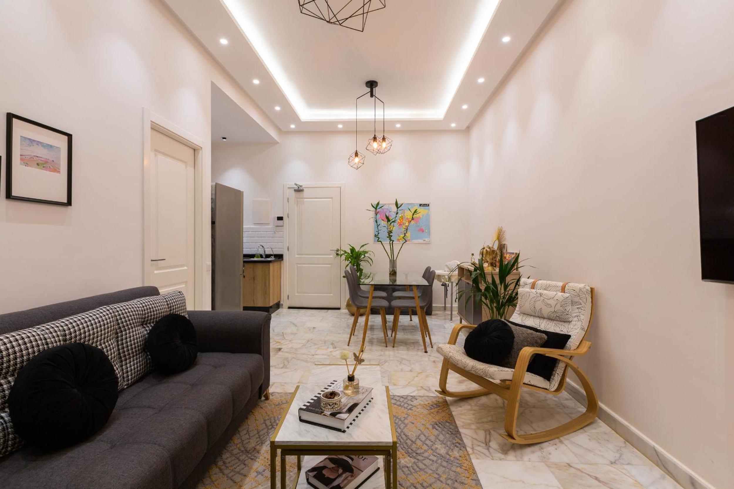 One-Bedroom Apartment - Photo 39