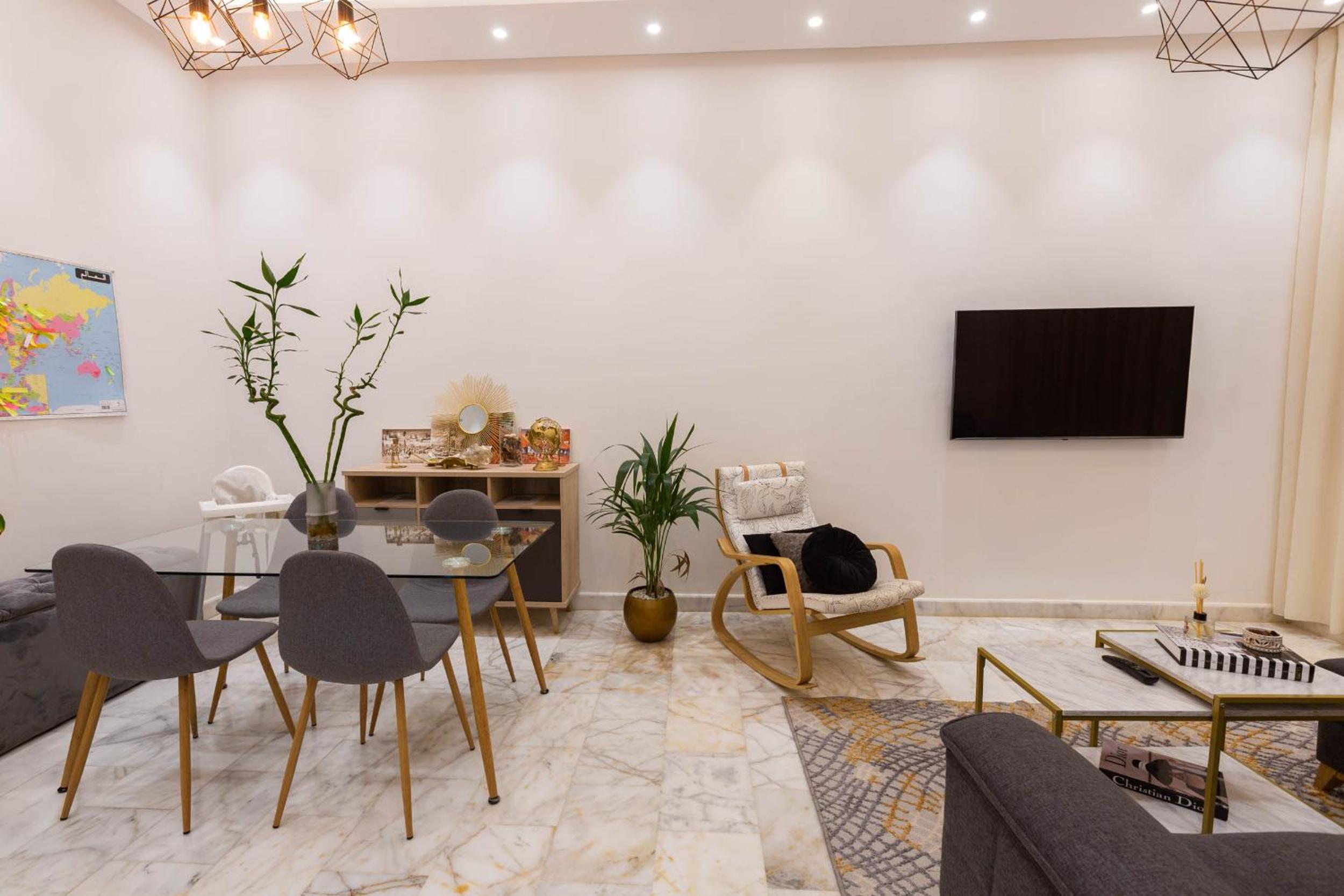 One-Bedroom Apartment - Photo 29
