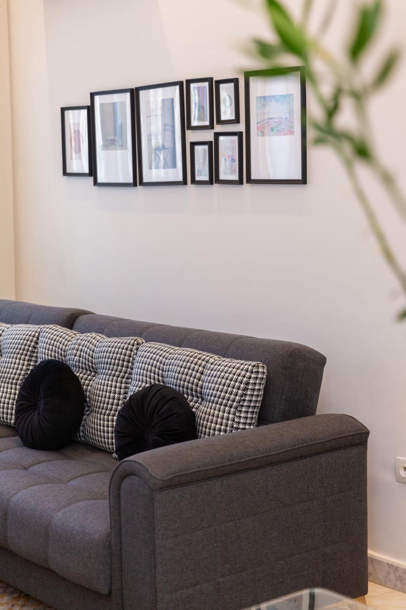 One-Bedroom Apartment - Photo 10