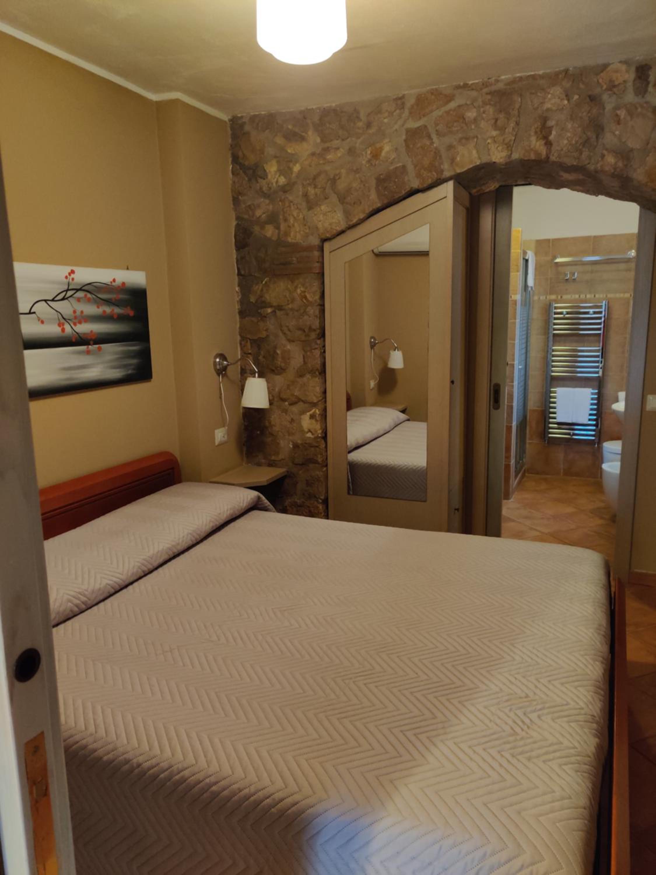 Double Room with Spa Access - Photo 6