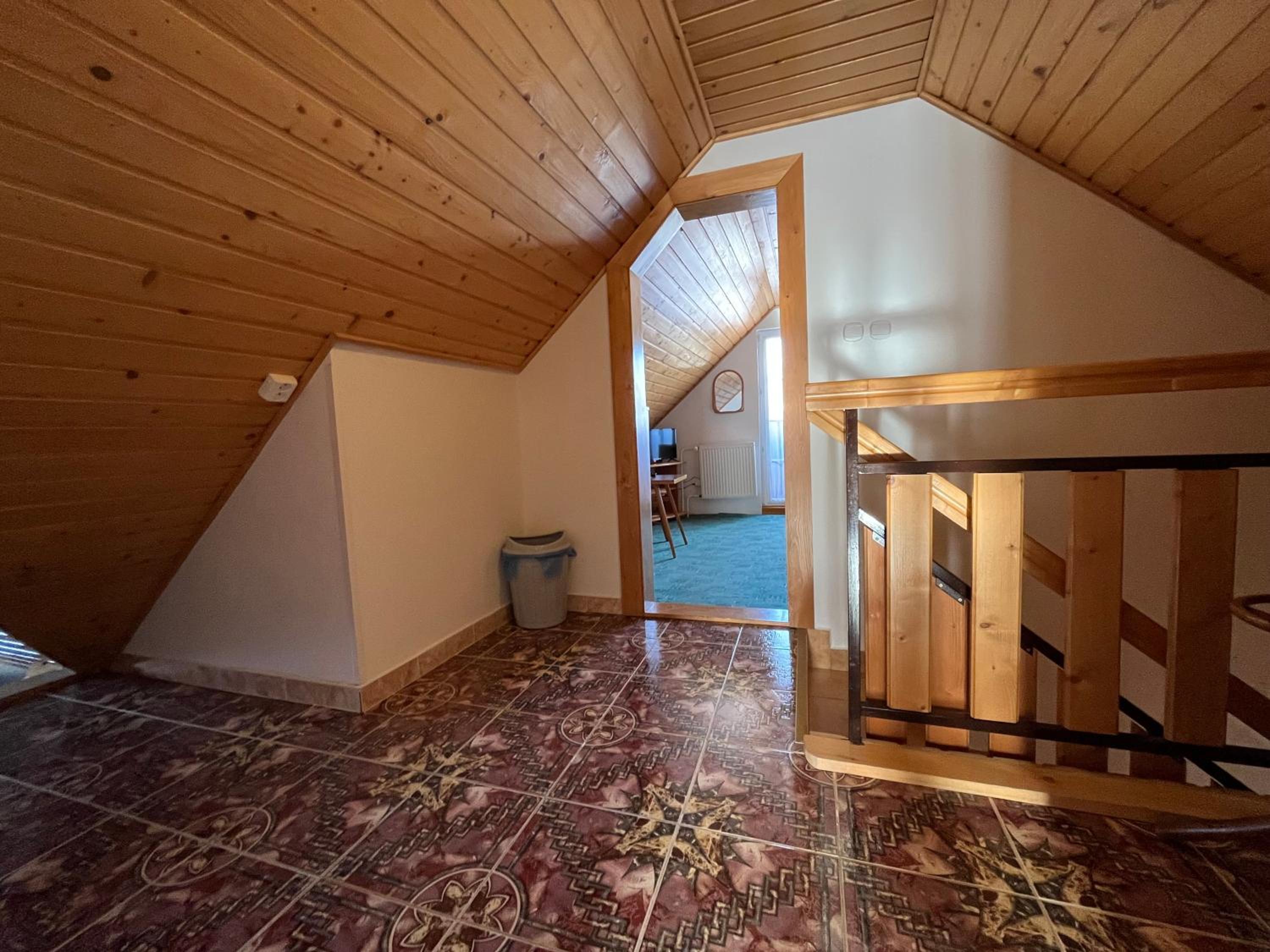 Family Room with Mountain View photo 3