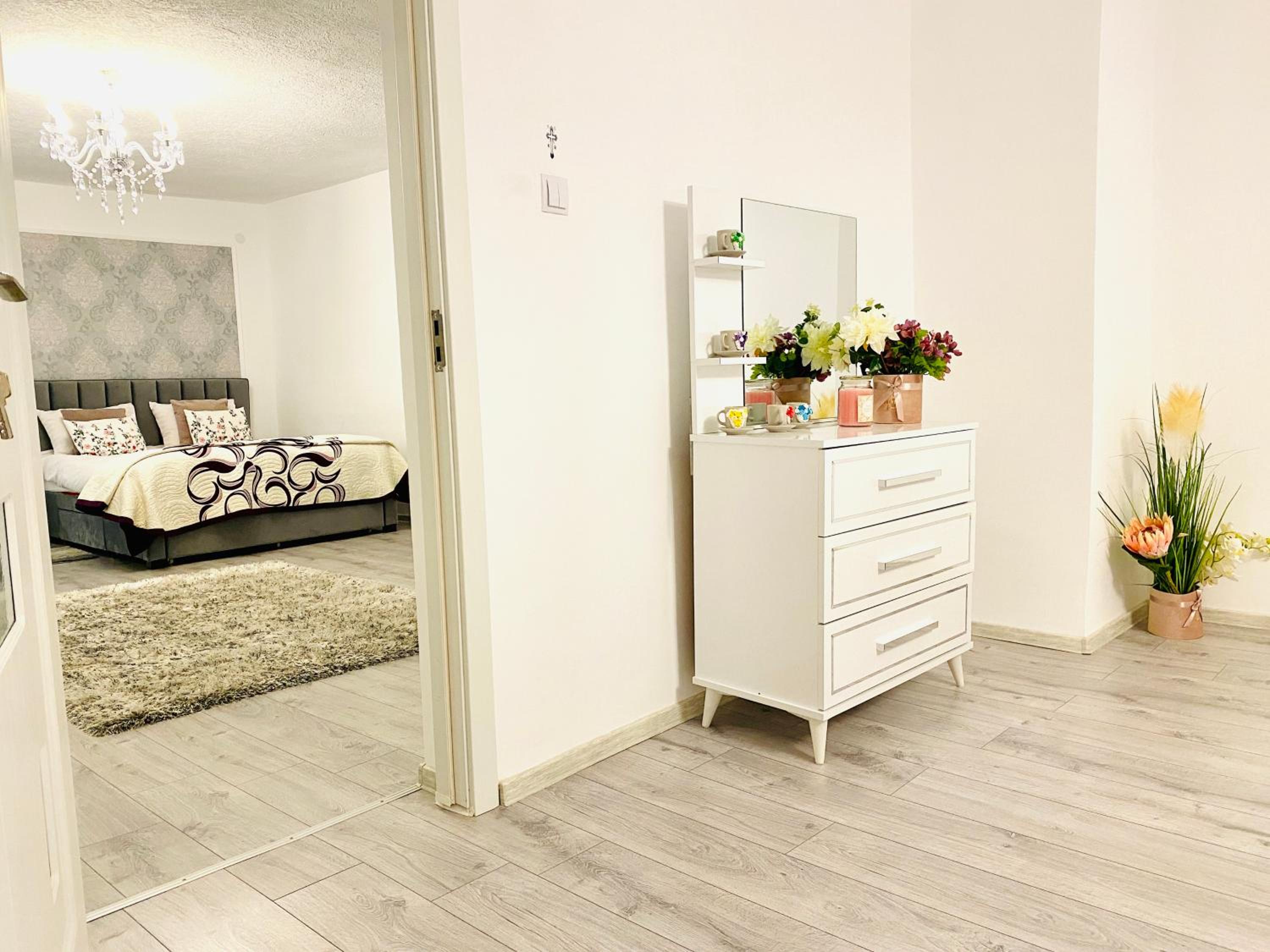 Two-Bedroom Apartment - Photo 9