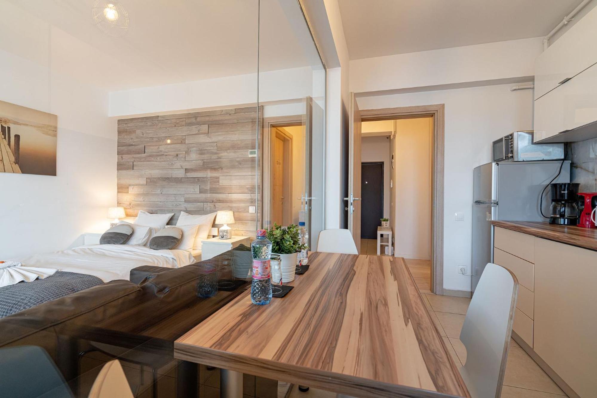 Studio Apartment - Photo 5