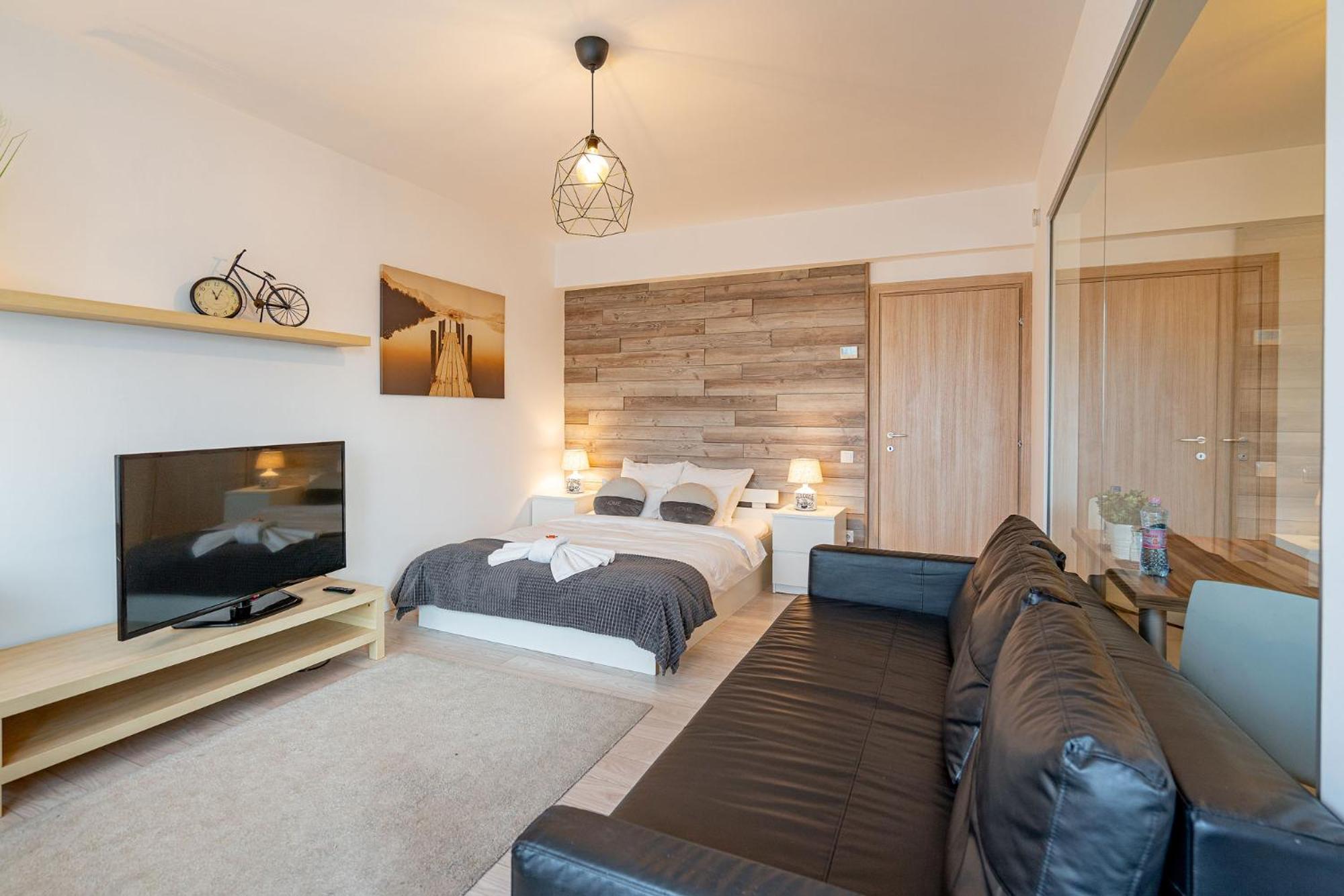 Studio Apartment - Photo 12