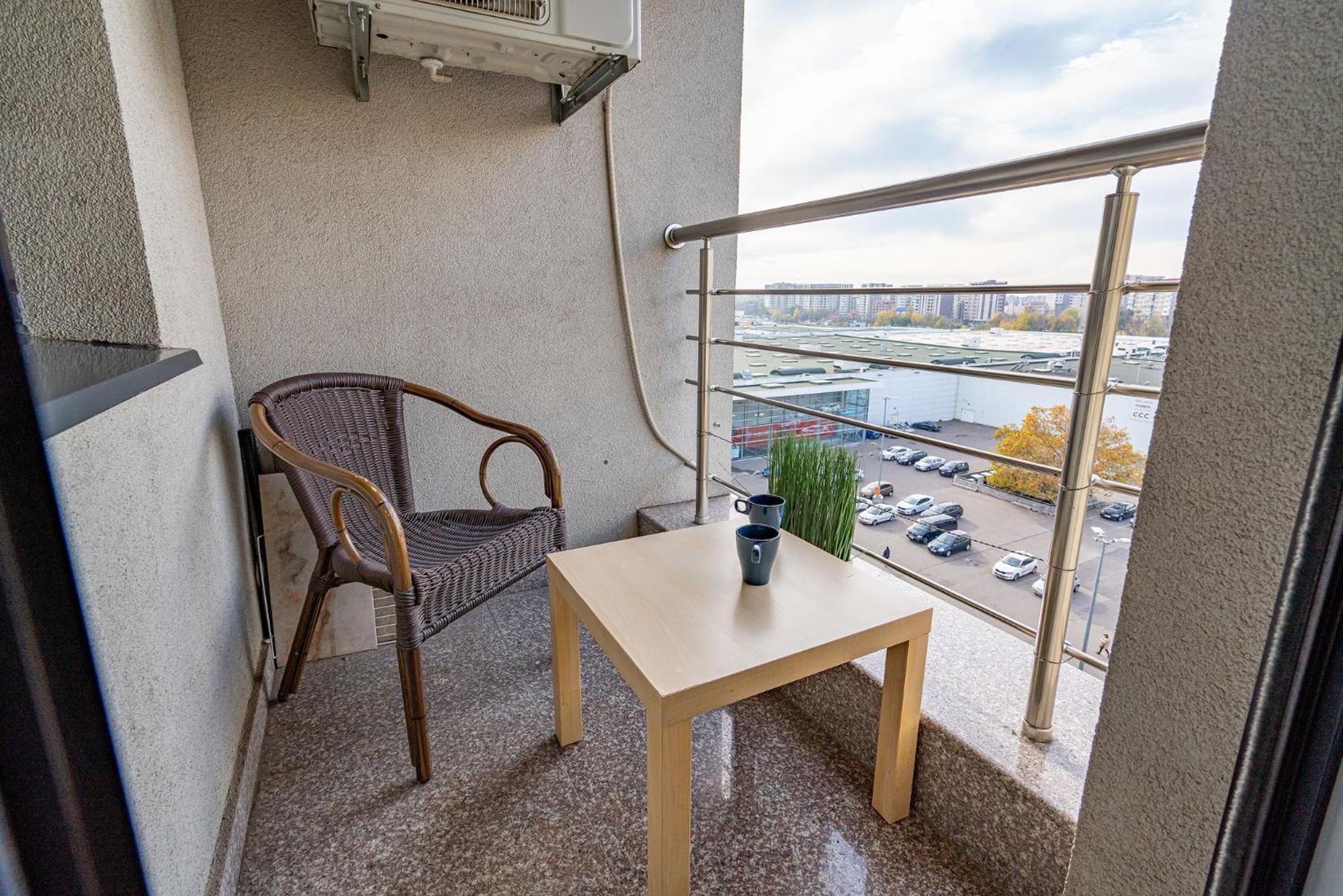 Studio Apartment - Photo 17