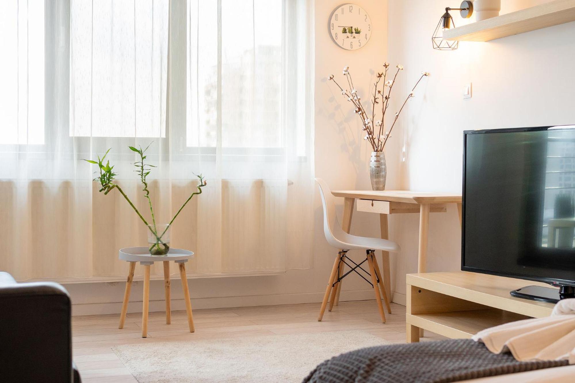 Studio Apartment - Photo 27