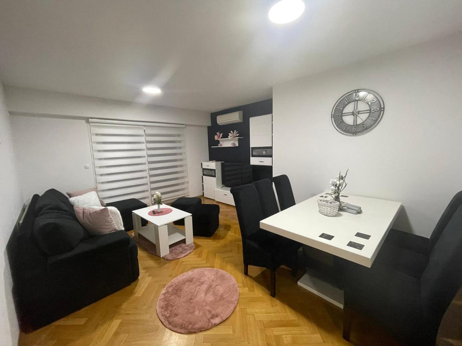 Double Room with Terrace - Photo 11