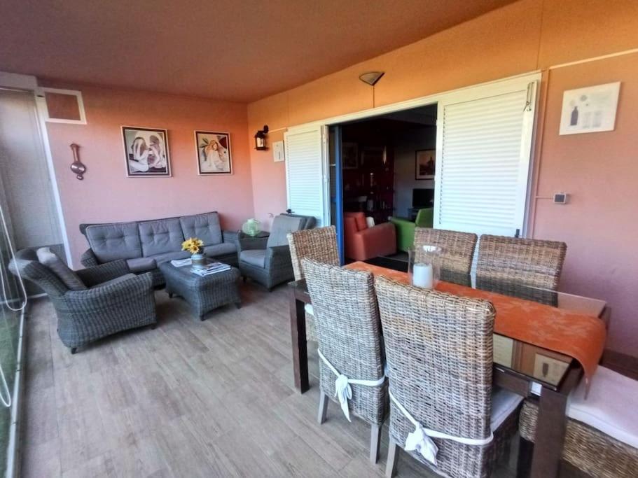 Three-Bedroom House photo 2