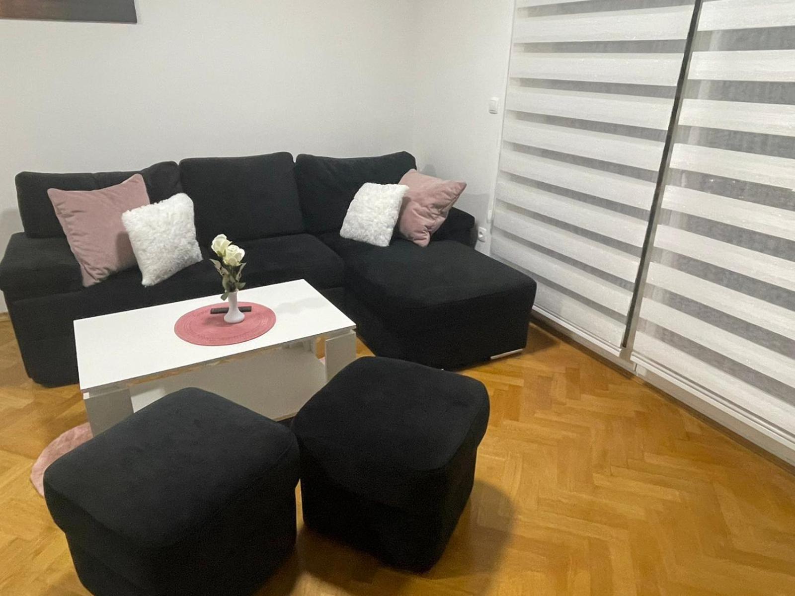 Double Room with Terrace - Photo 3