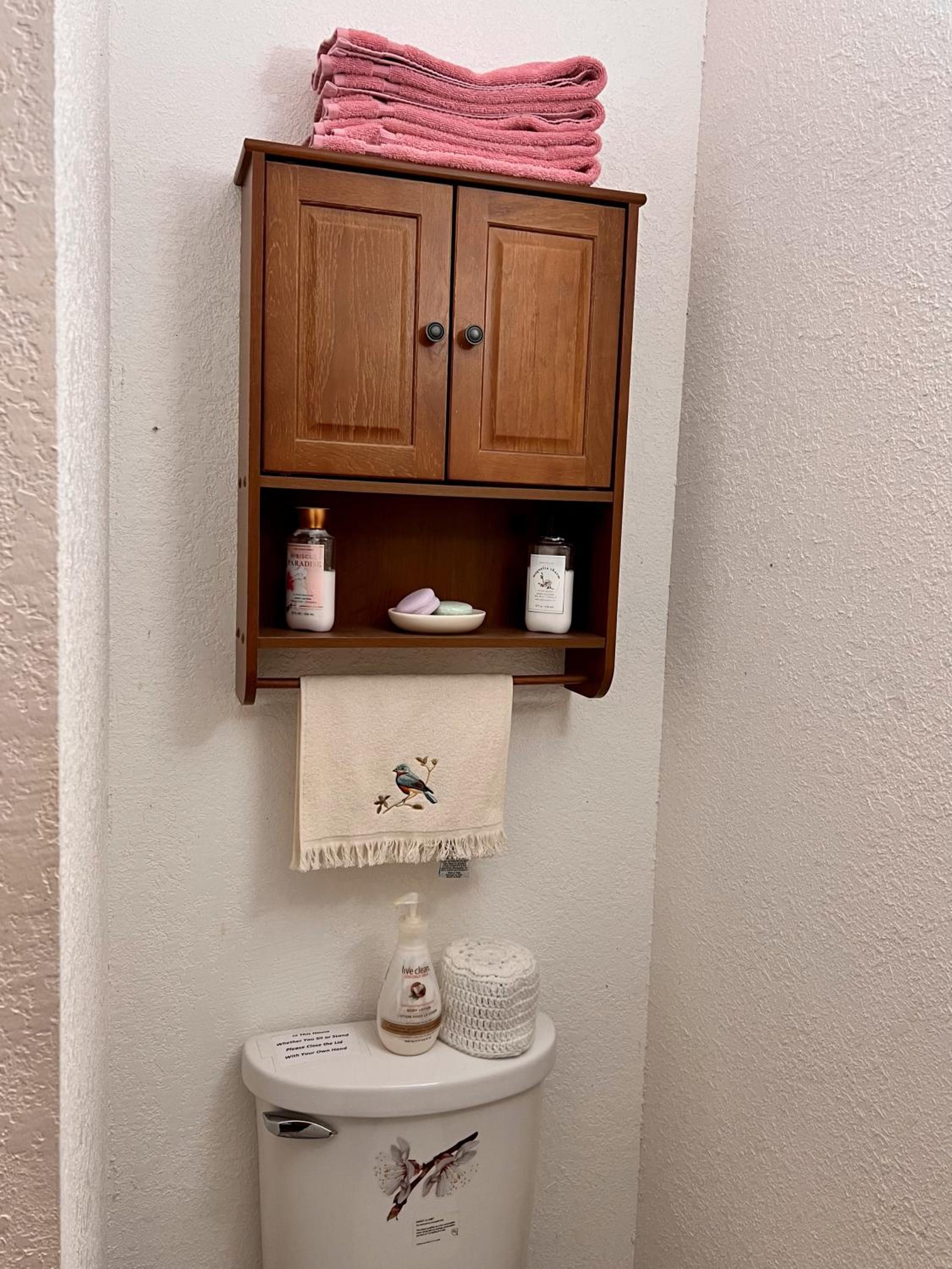 Double Room with Shared Bathroom photo 2