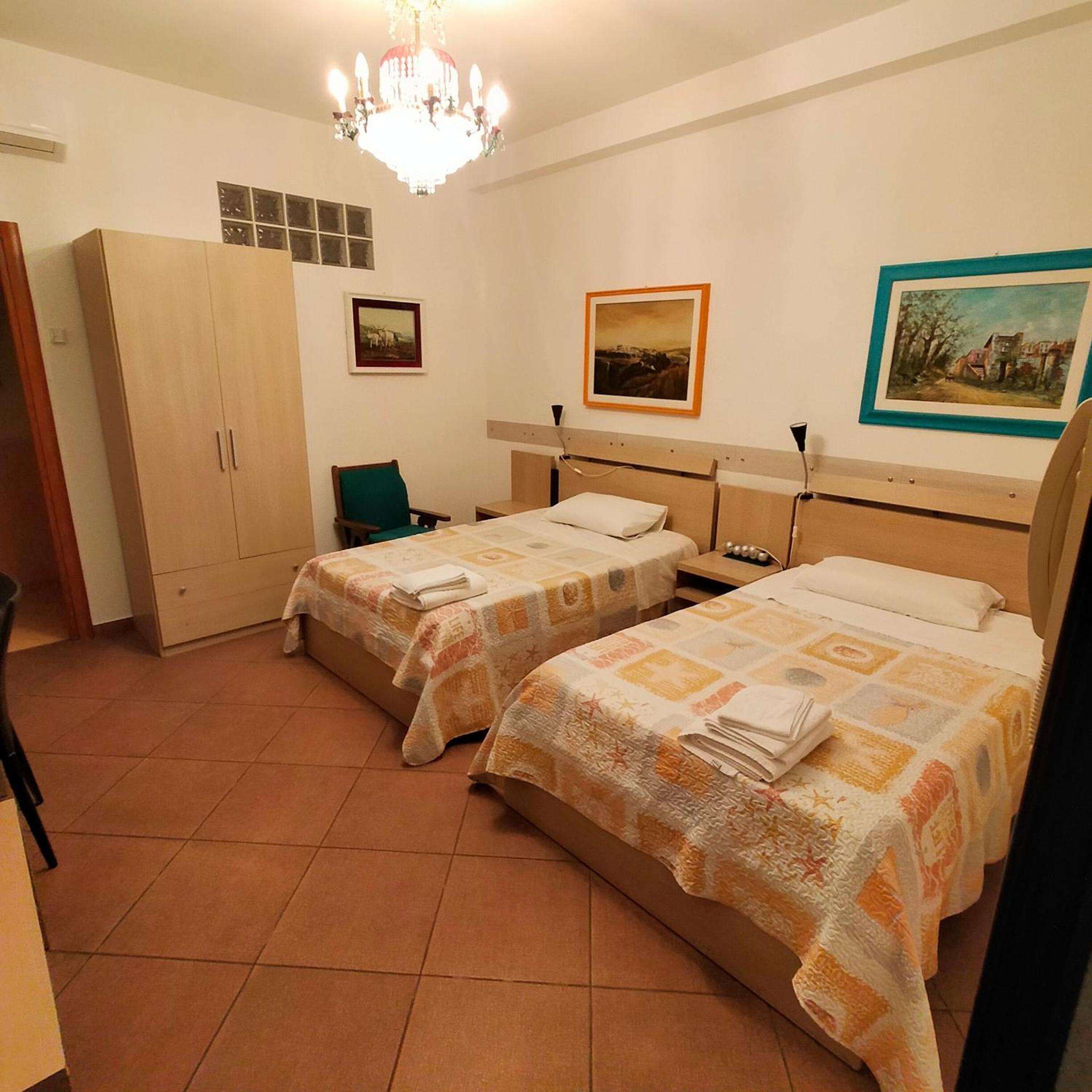 Twin Room with Private Bathroom