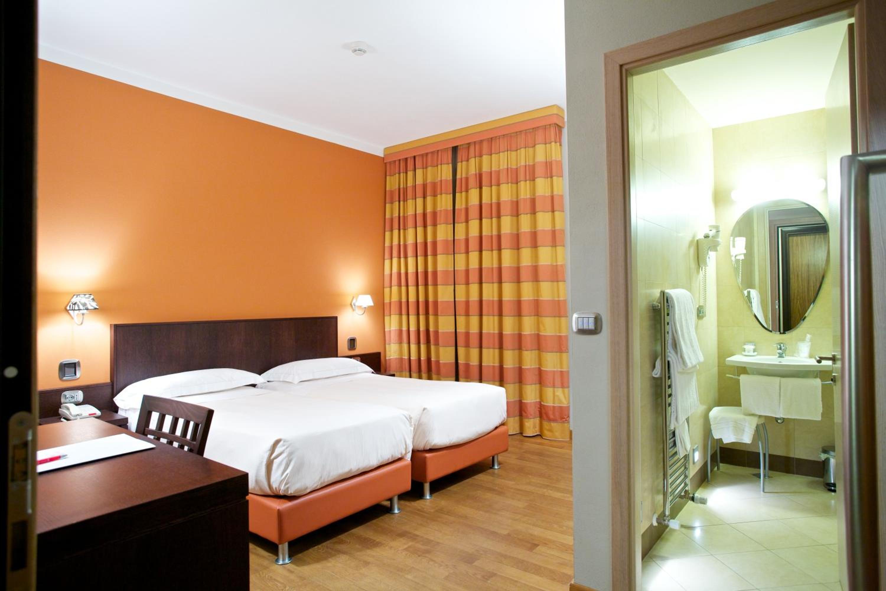Superior Double or Twin Room photo 1